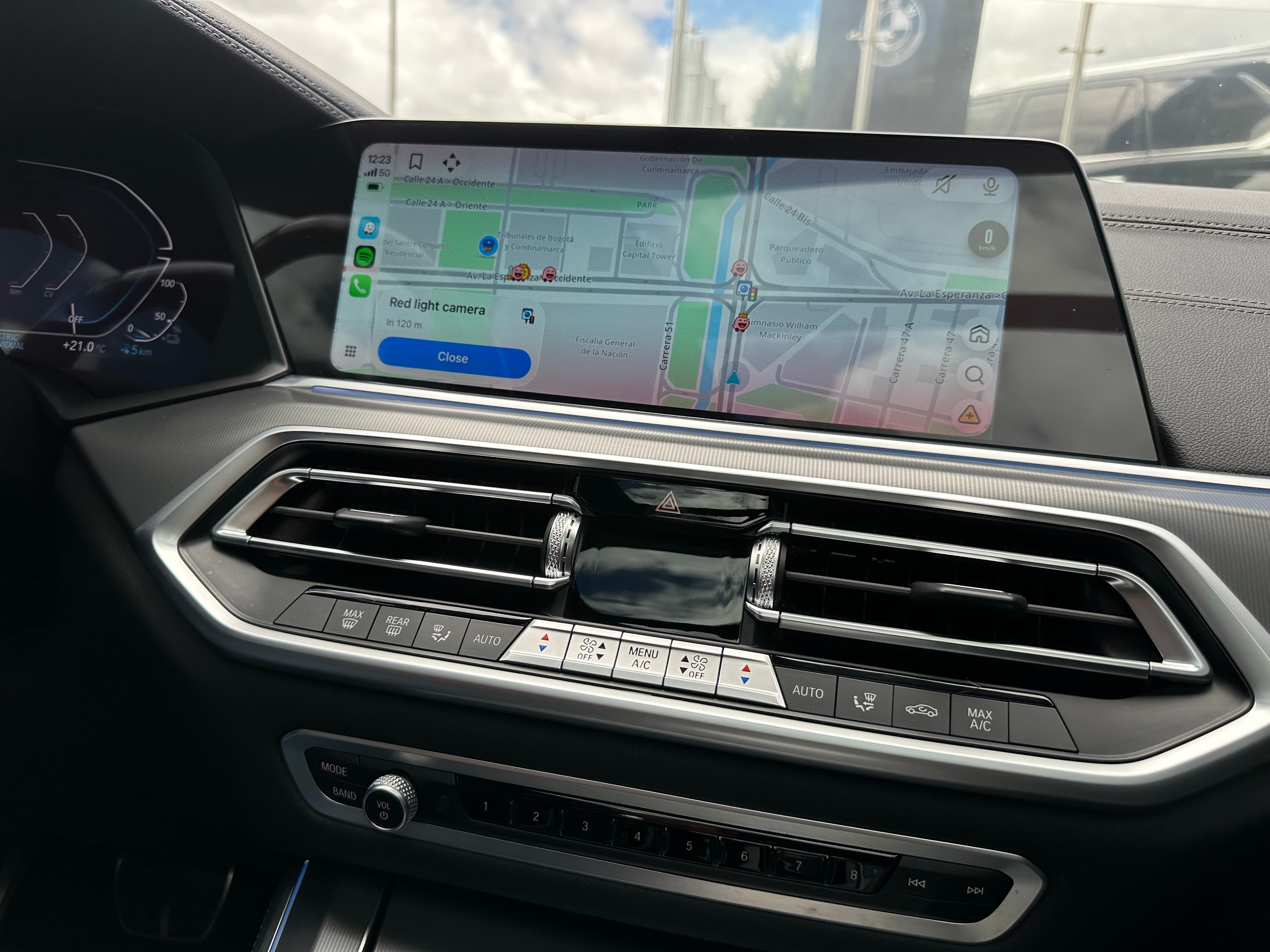 BMW X5 xDrive45E Modelo 2022 18
