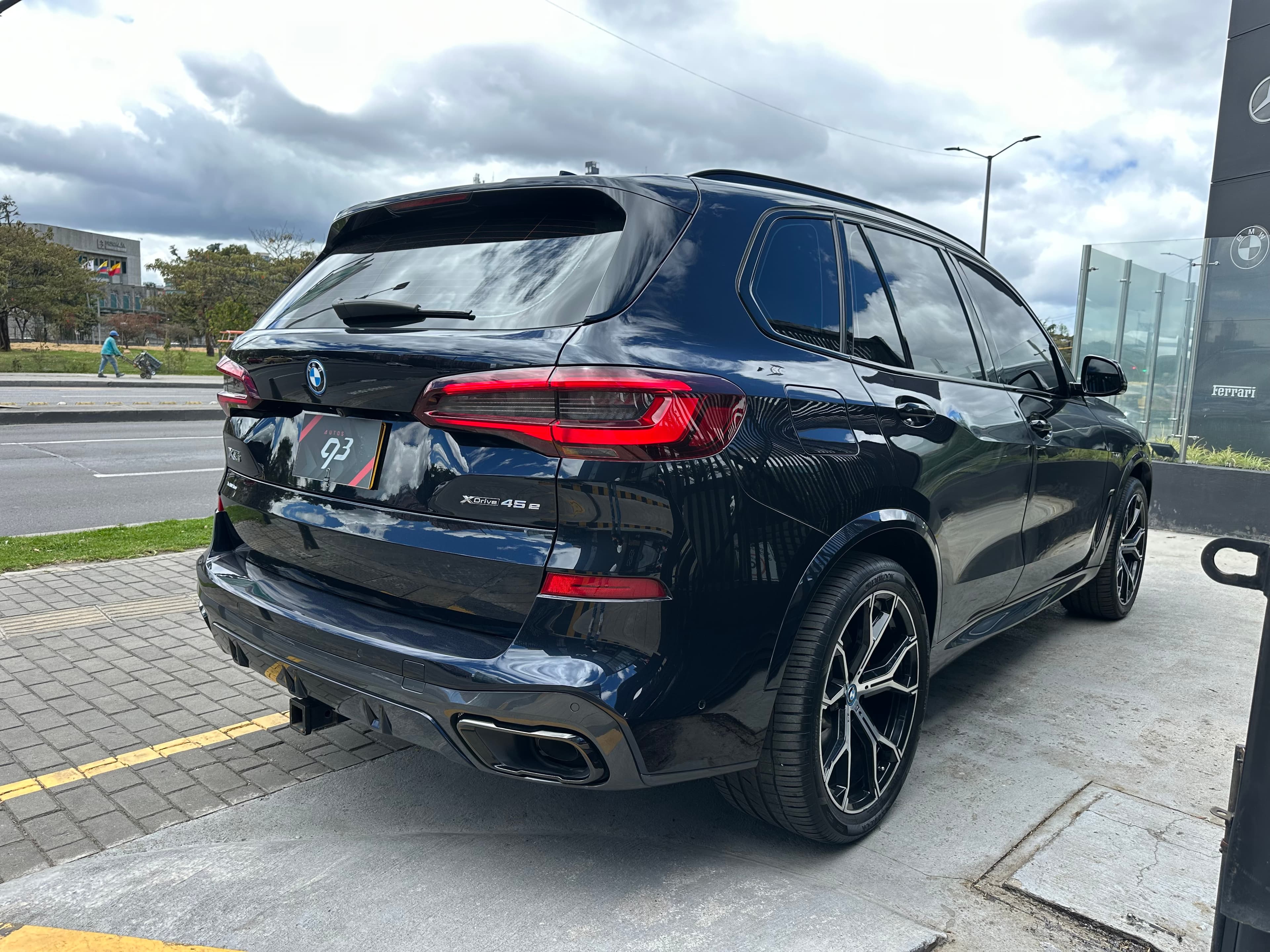 BMW X5 xDrive45E Modelo 2022 4