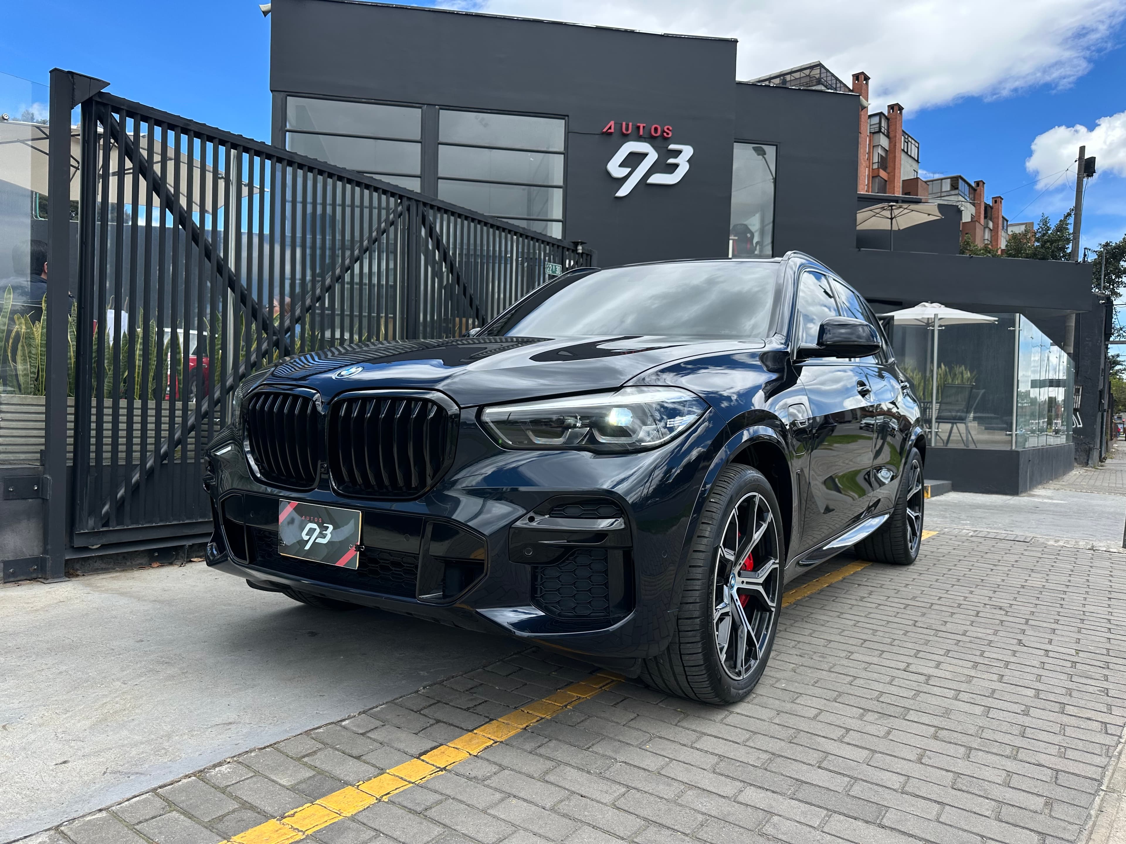 BMW X5 xDrive45E Modelo 2022 1