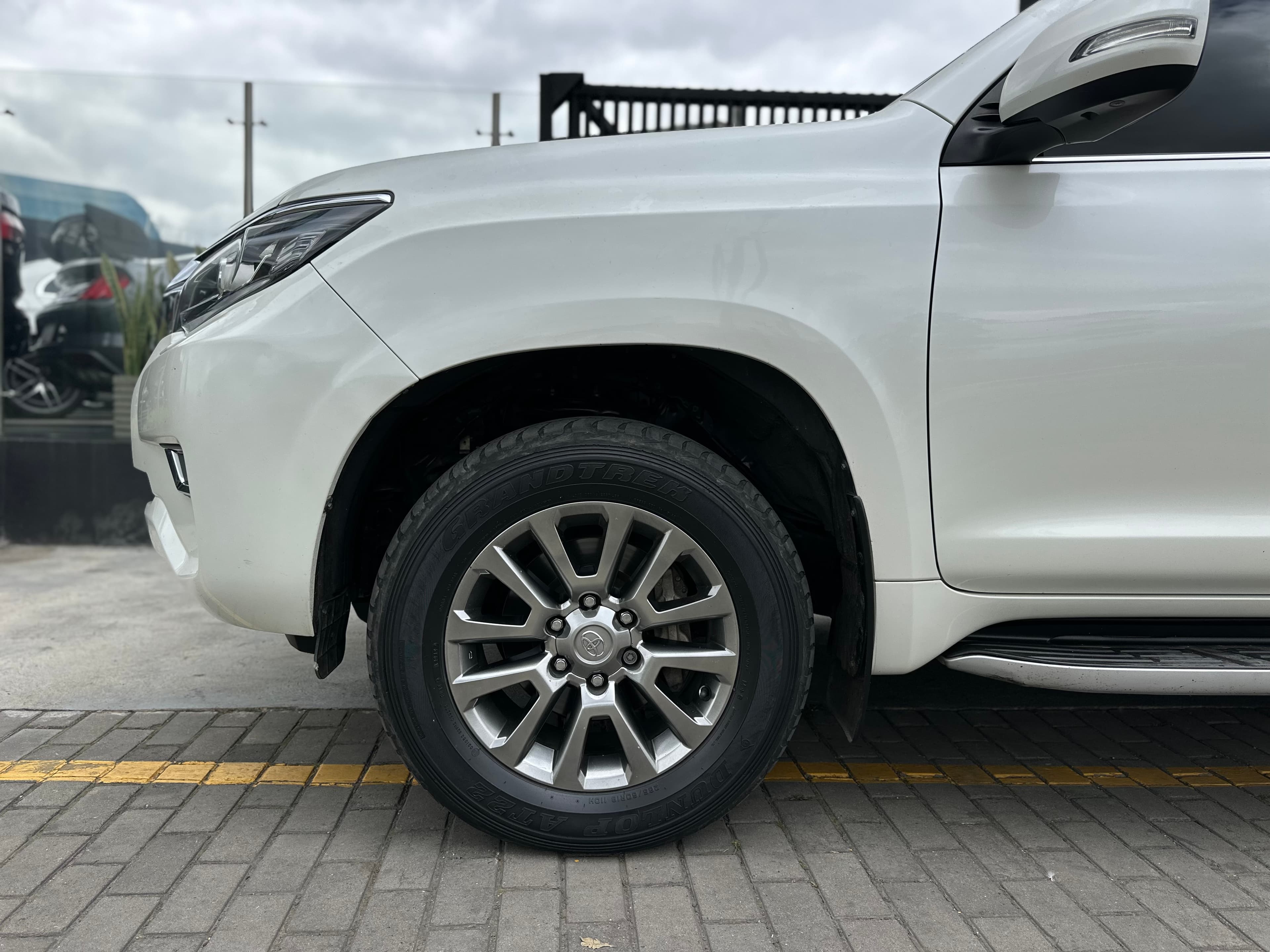 Toyota Prado VX Modelo 2020 26