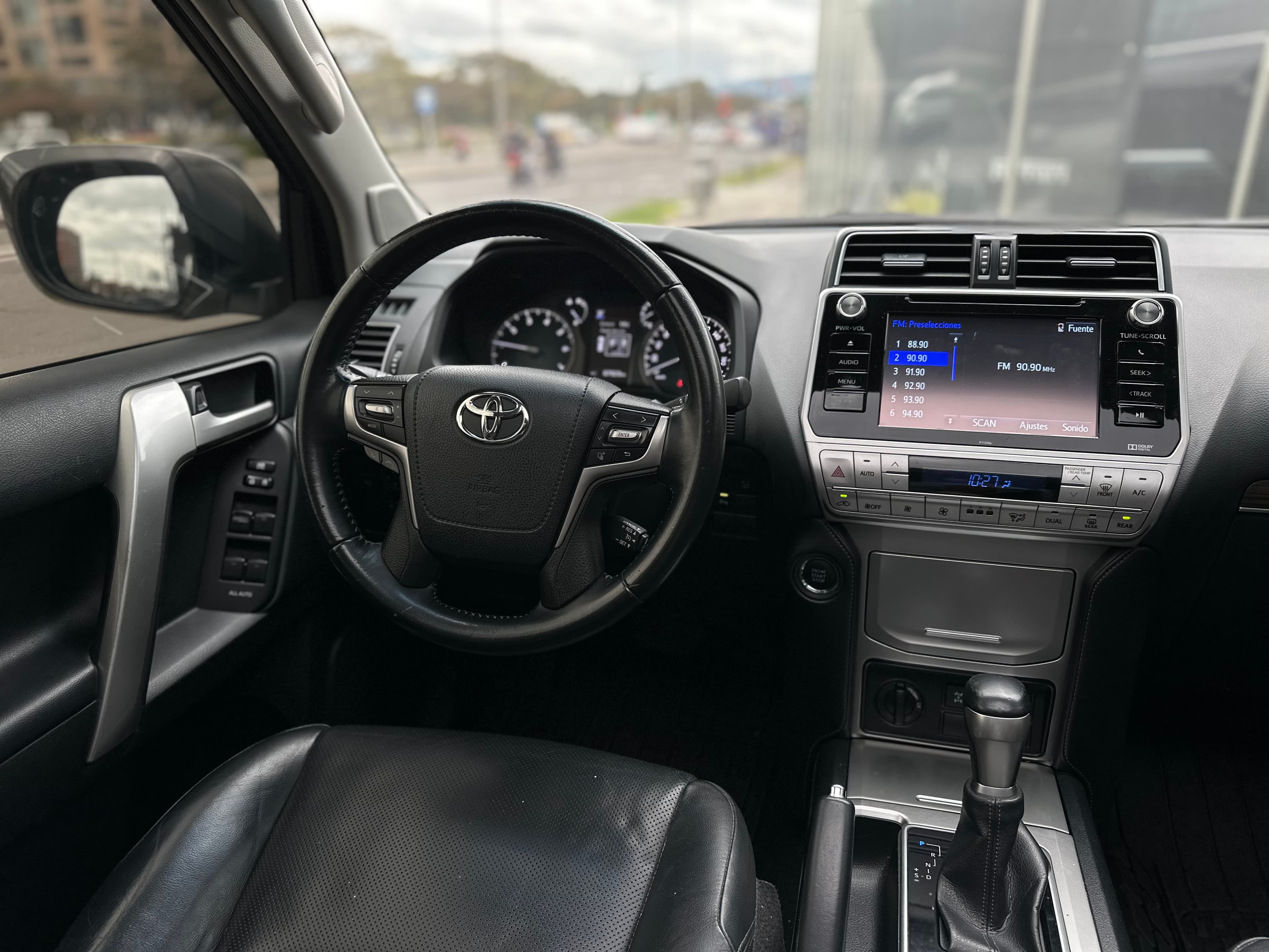 Toyota Prado VX Modelo 2020 13