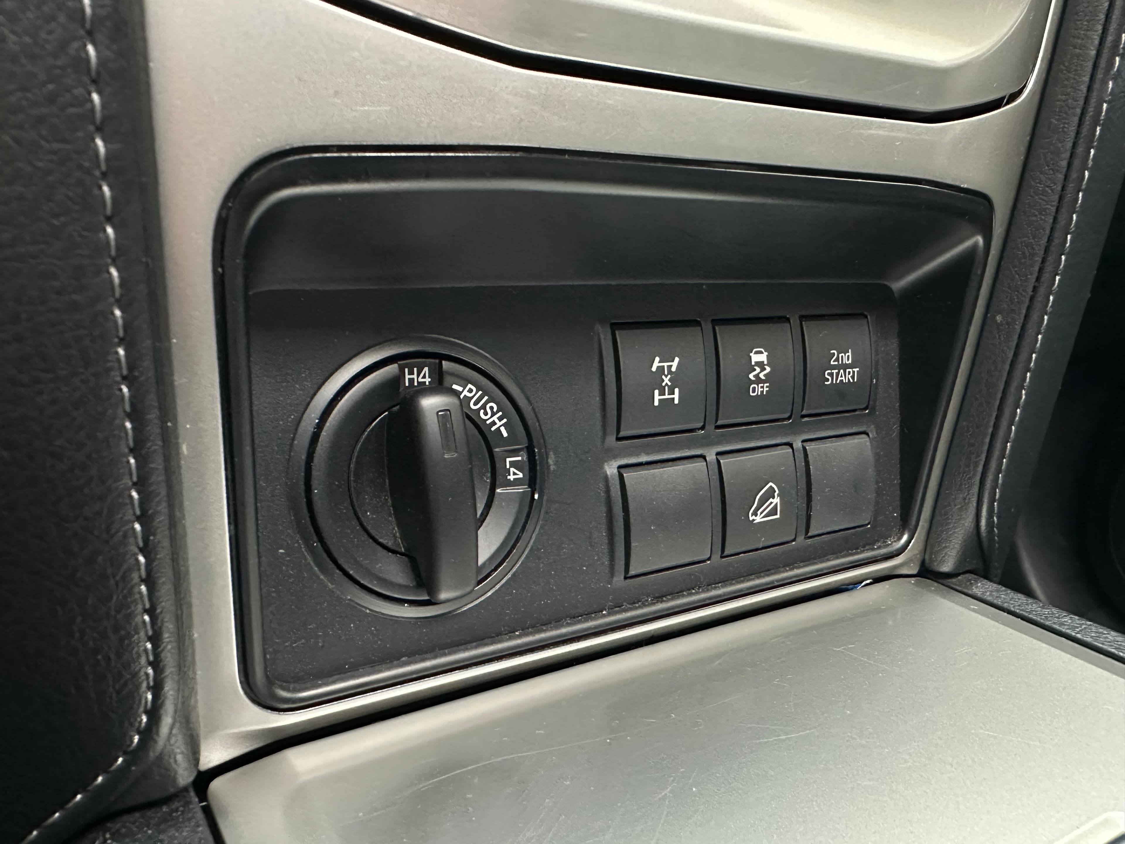 Toyota Prado VX Modelo 2020 17