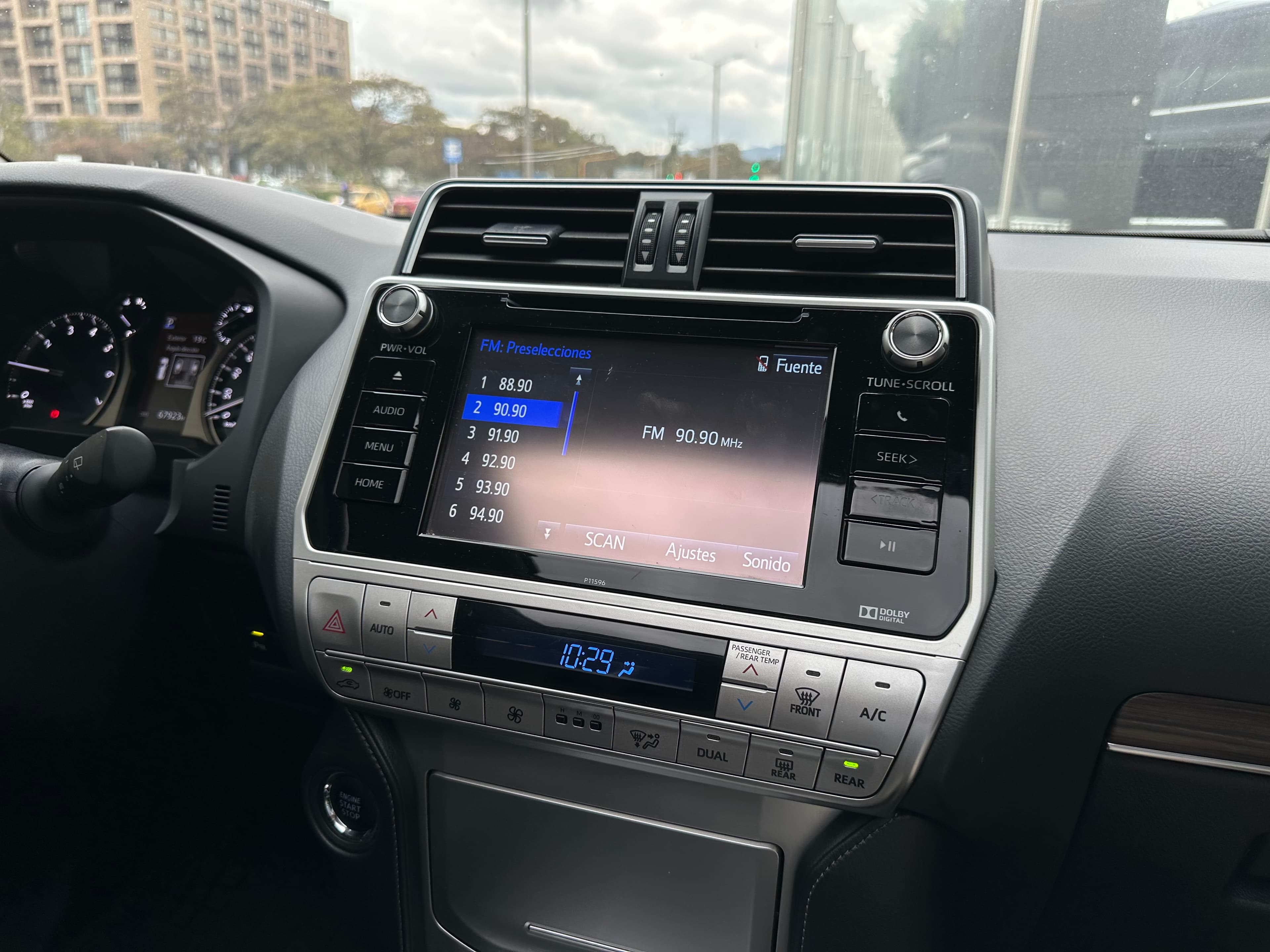 Toyota Prado VX Modelo 2020 22