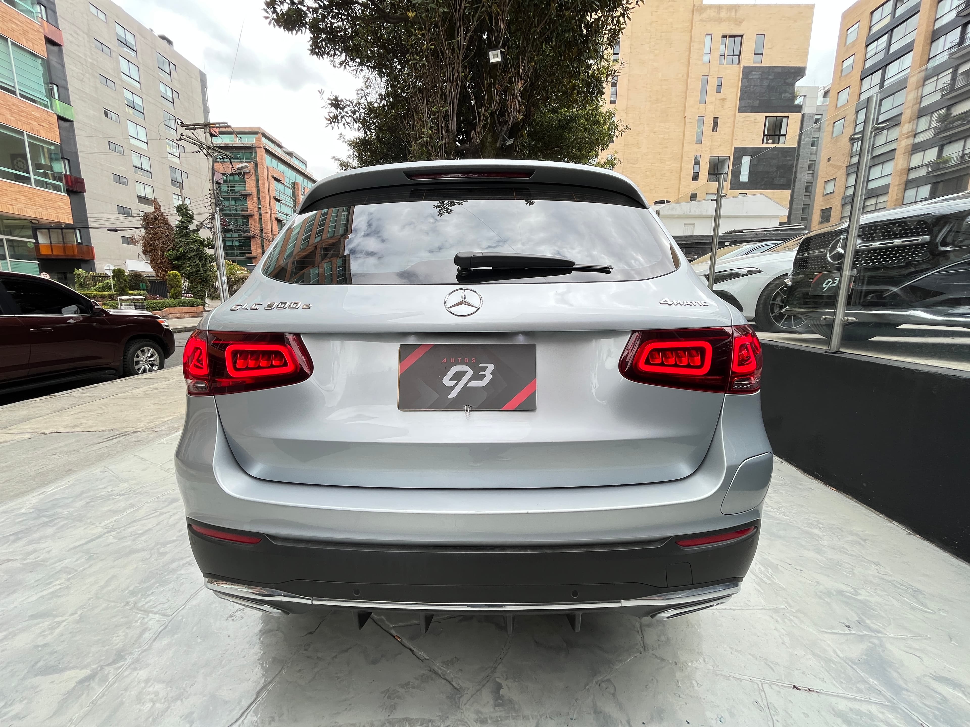 Mercedes Benz GLC300 E Modelo 2022 5
