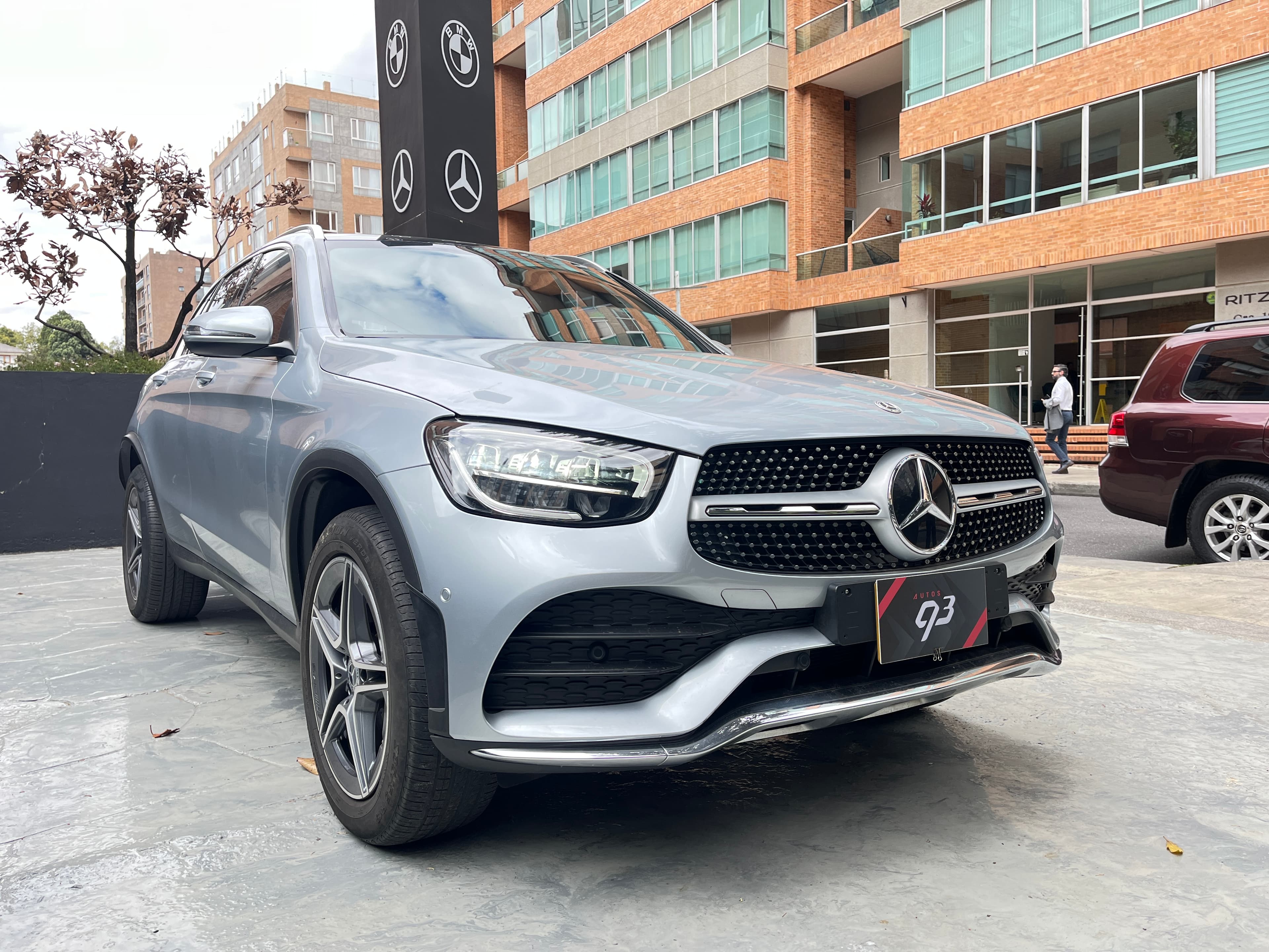 Mercedes Benz GLC300 E Modelo 2022 2