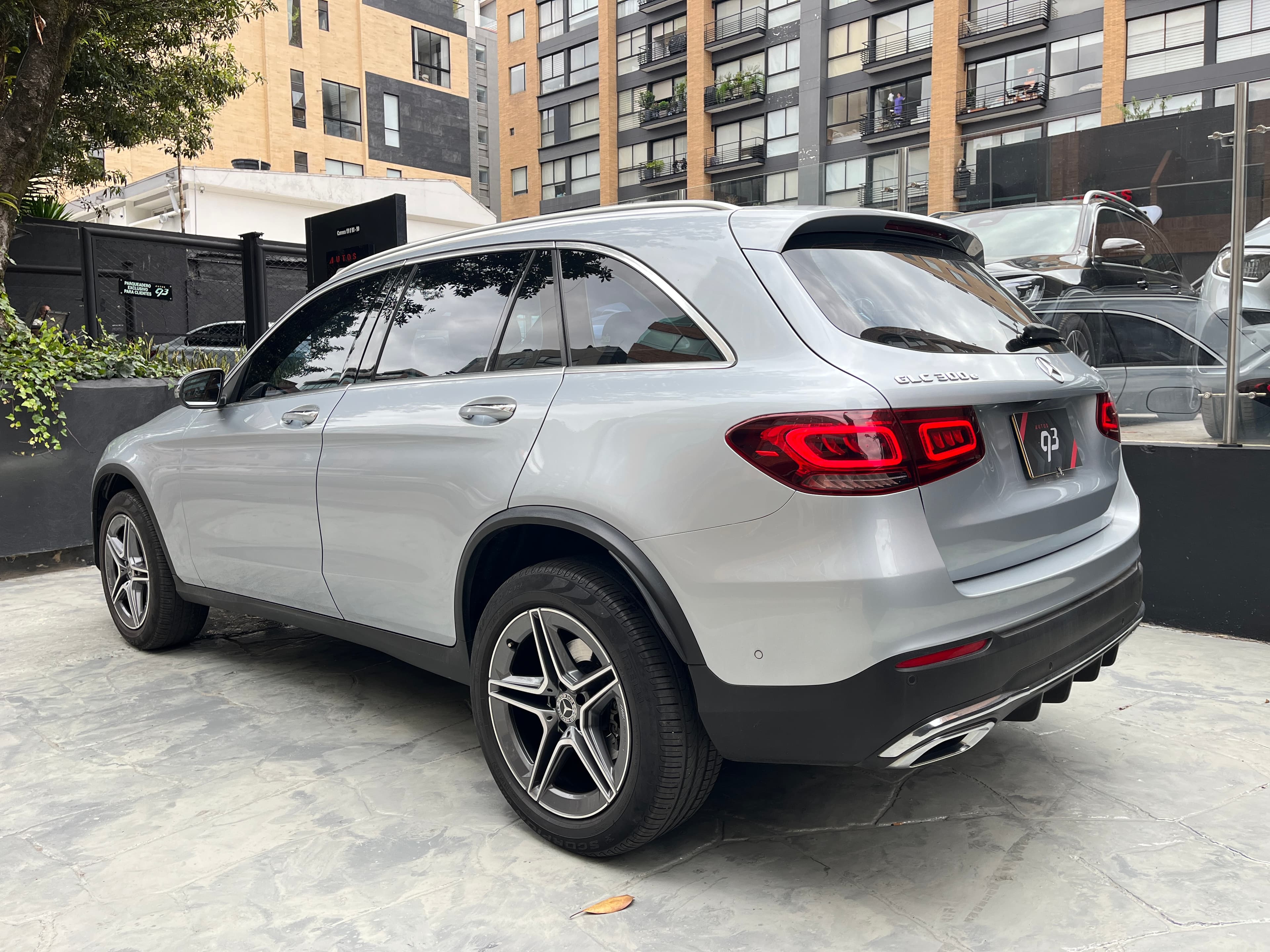 Mercedes Benz GLC300 E Modelo 2022 6