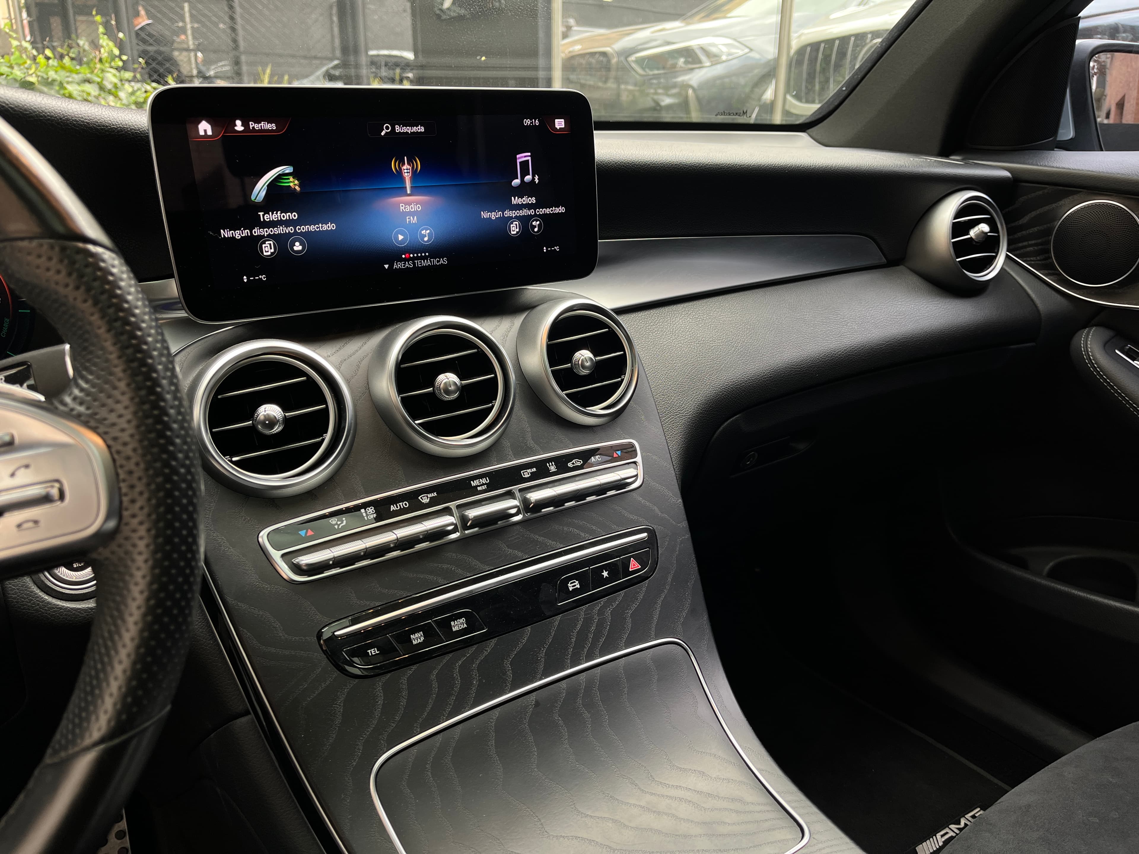 Mercedes Benz GLC300 E Modelo 2022 11