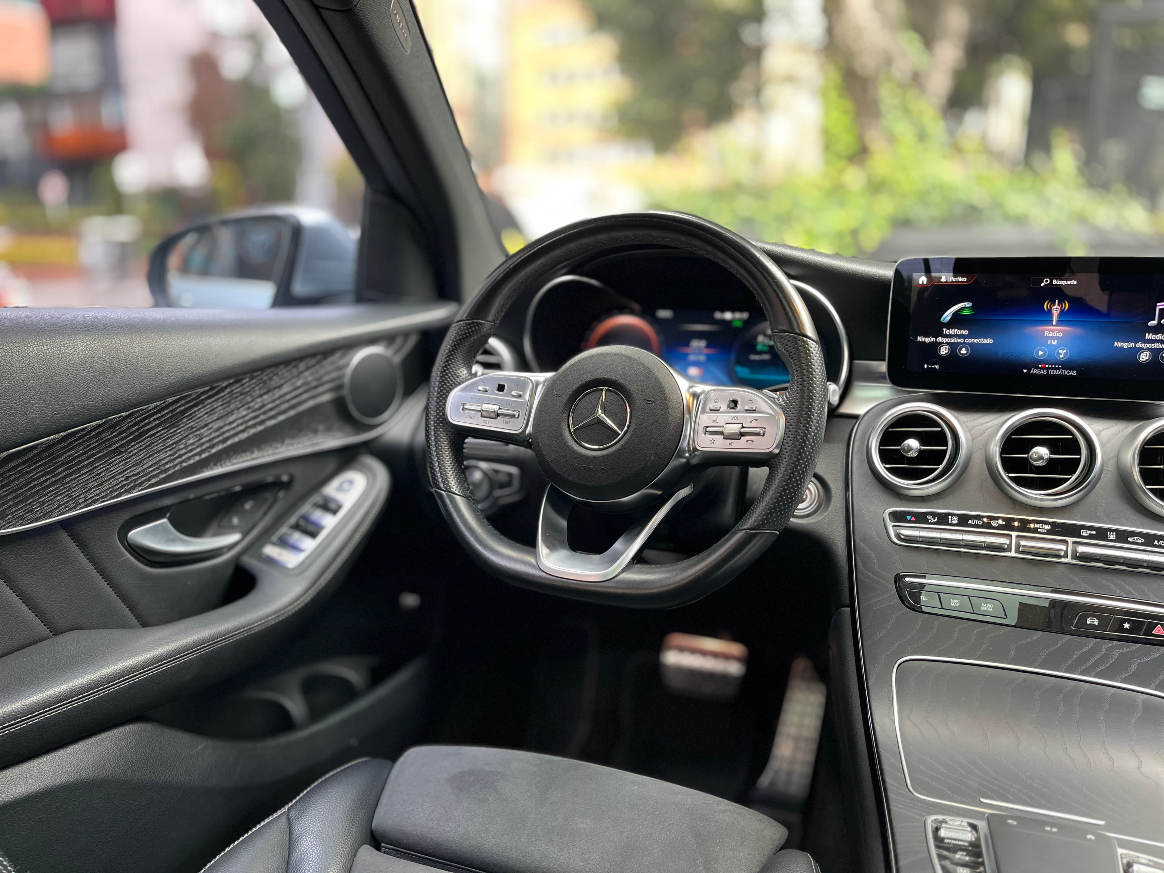 Mercedes Benz GLC300 E Modelo 2022 14