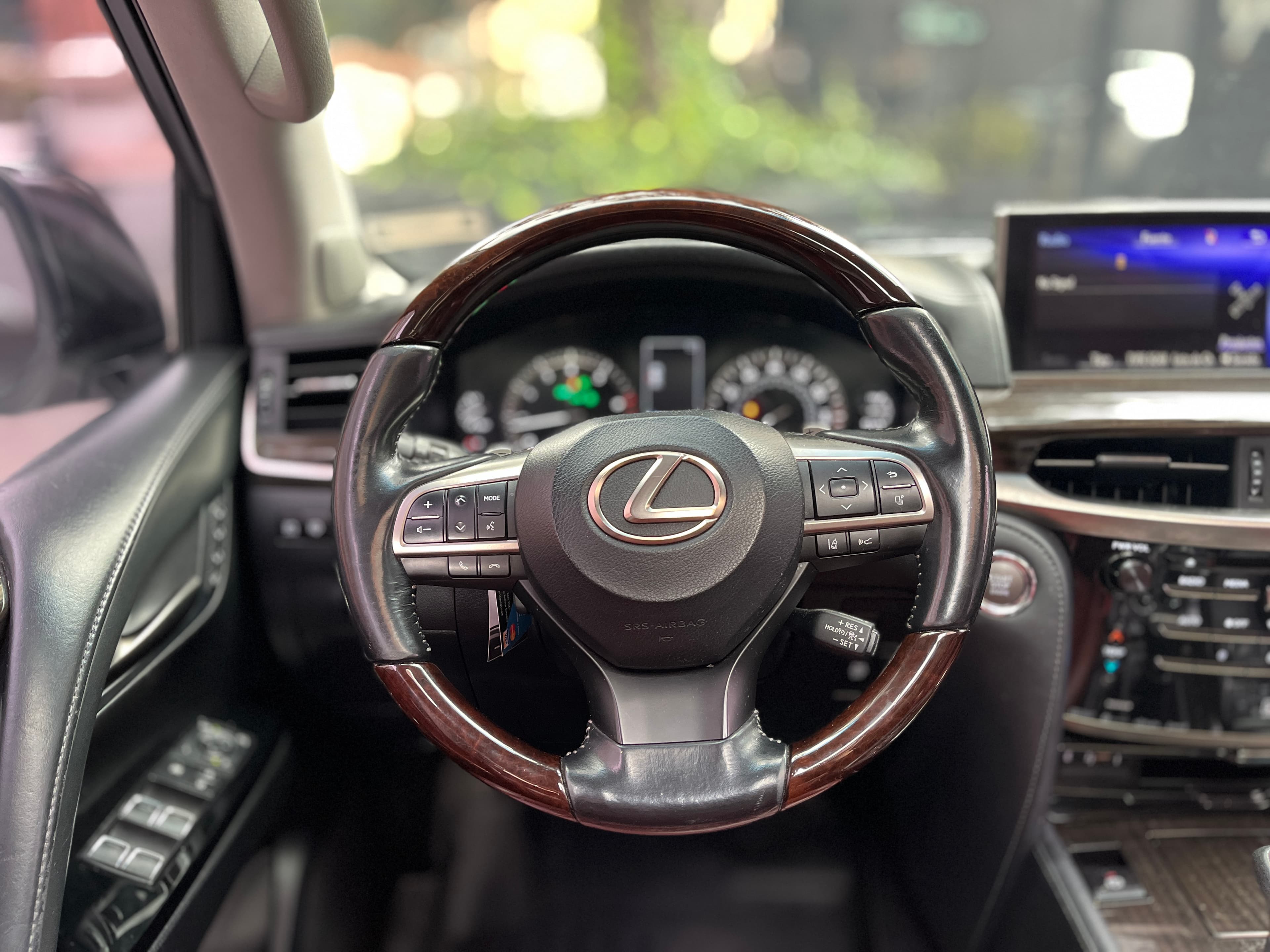 Lexus LX570 SUPER SPORT Modelo 2017 15