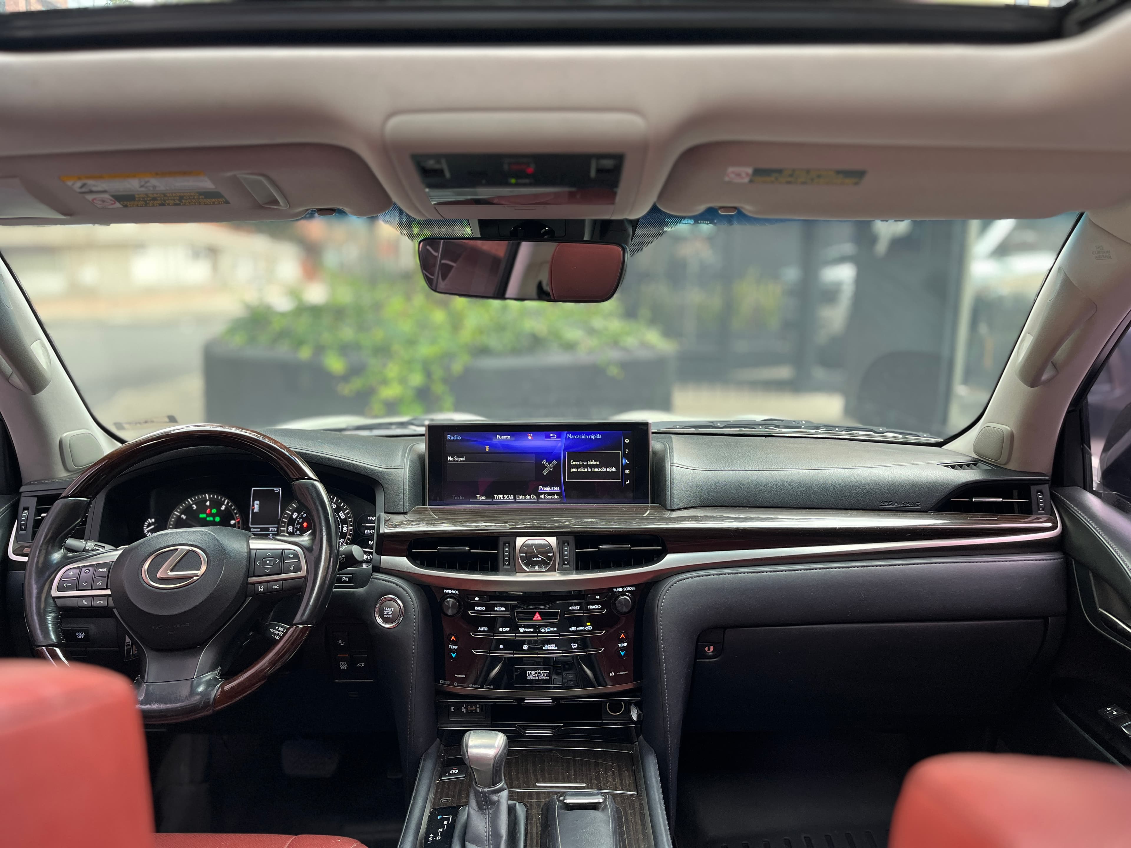 Lexus LX570 SUPER SPORT Modelo 2017 13