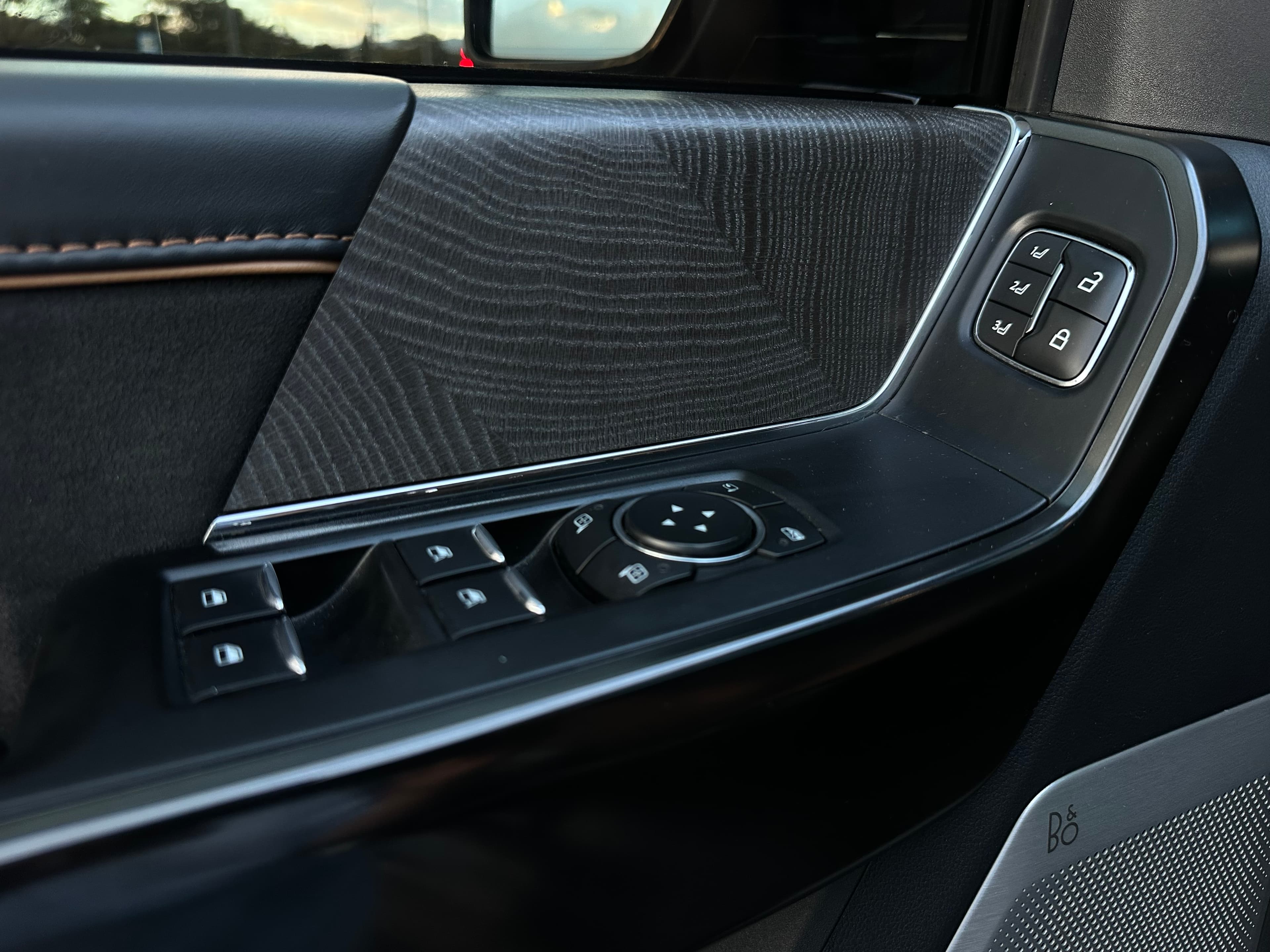 Ford F150 Platinum Modelo 2023 12
