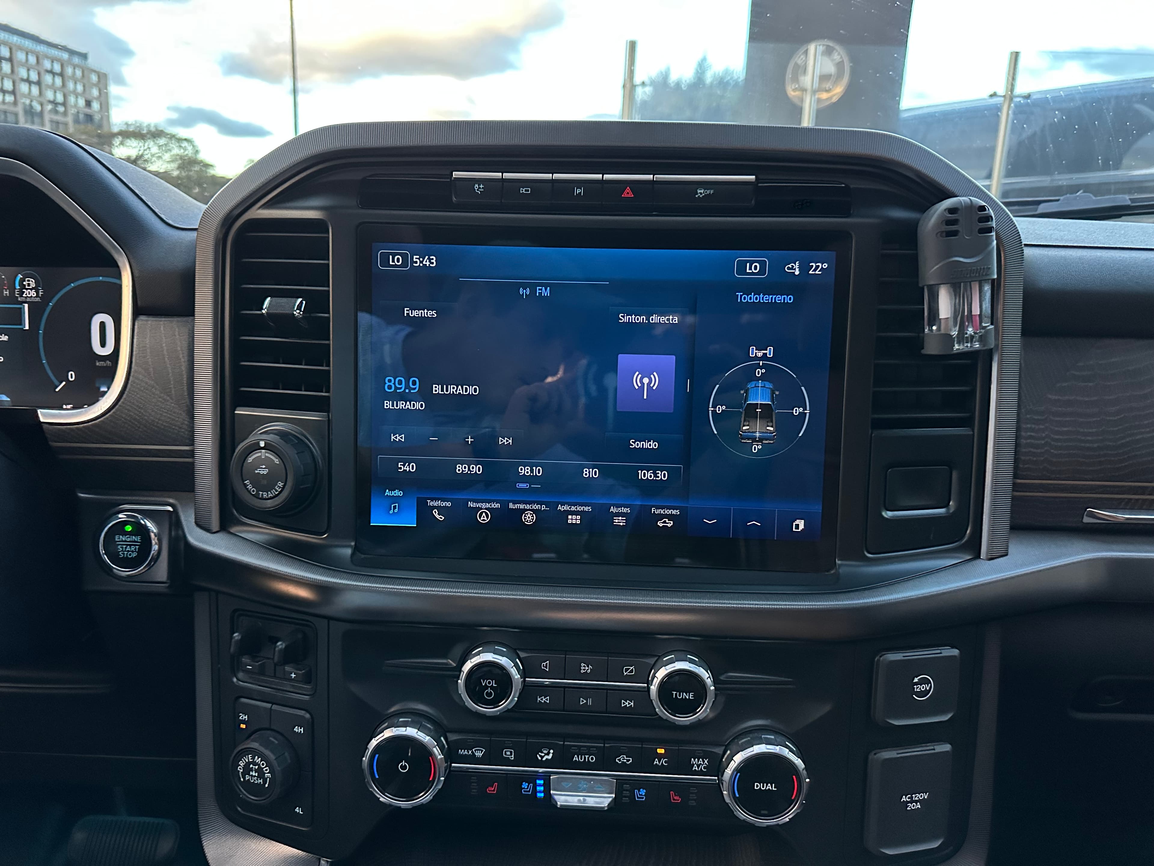 Ford F150 Platinum Modelo 2023 19