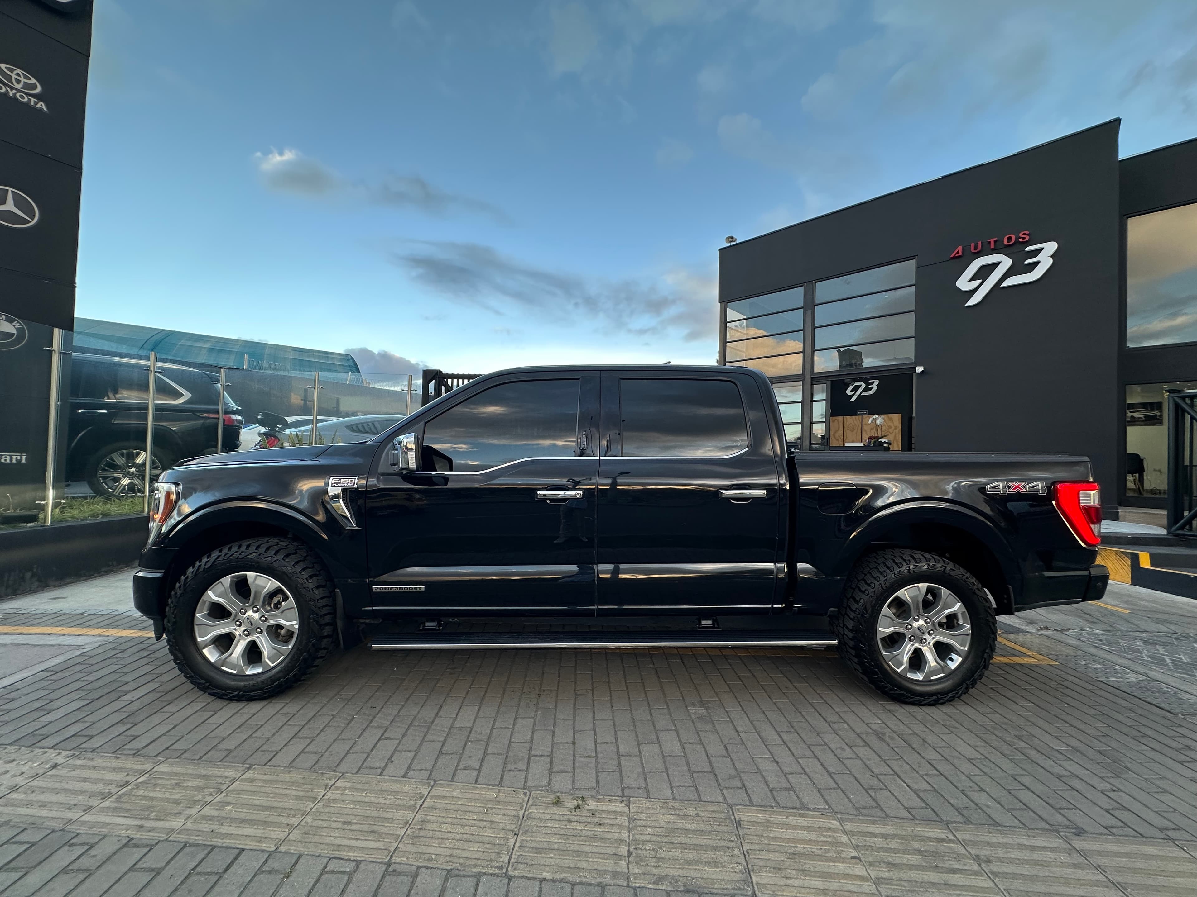 Ford F150 Platinum Modelo 2023 7