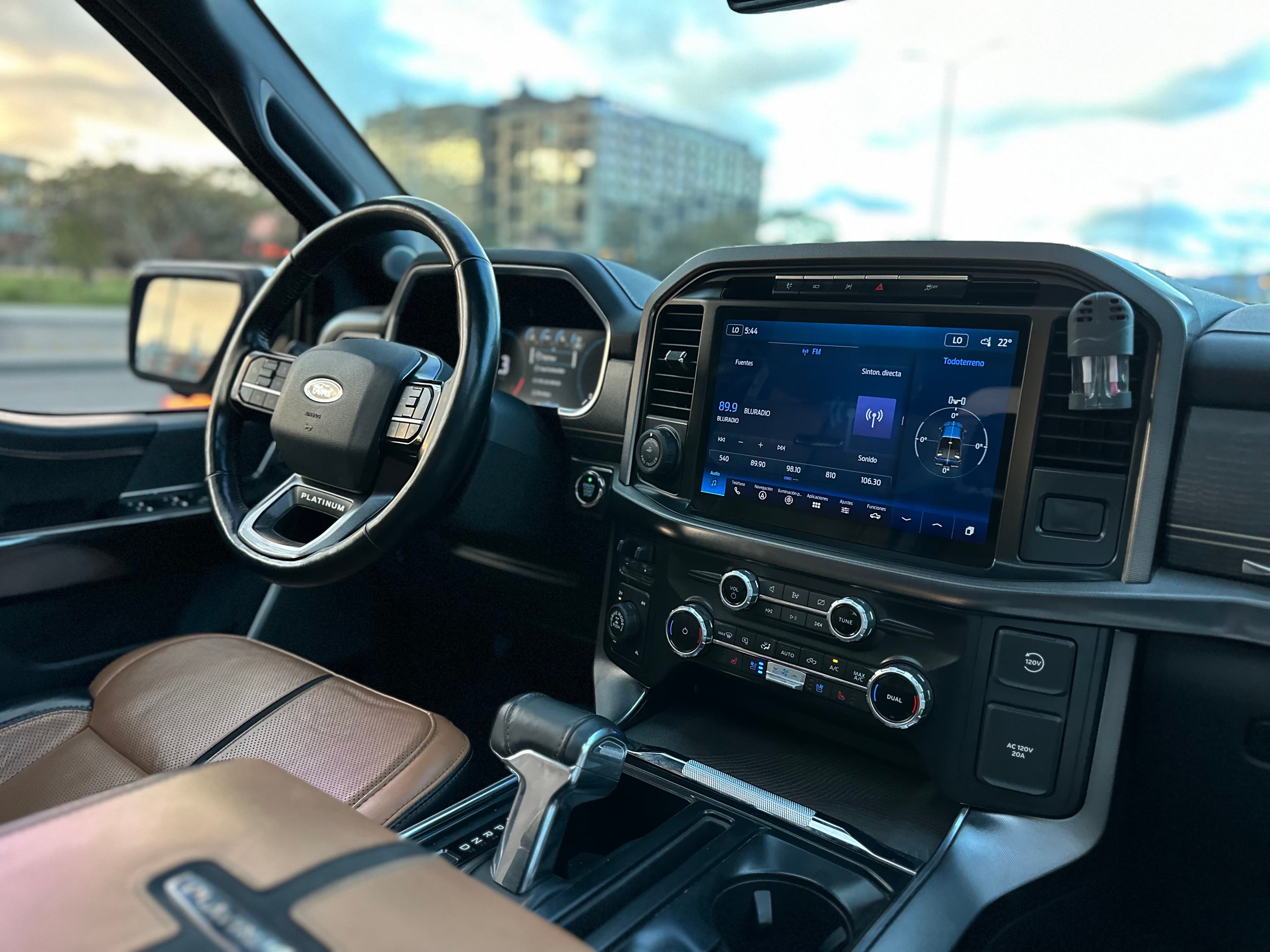 Ford F150 Platinum Modelo 2023 24