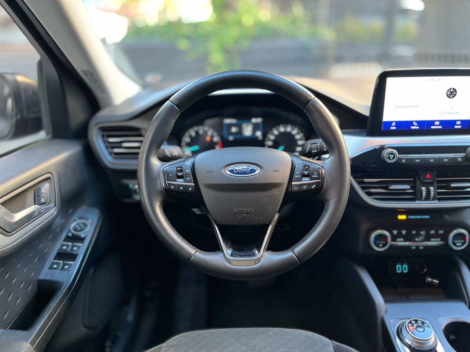 Ford Escape SE Modelo 2021 15
