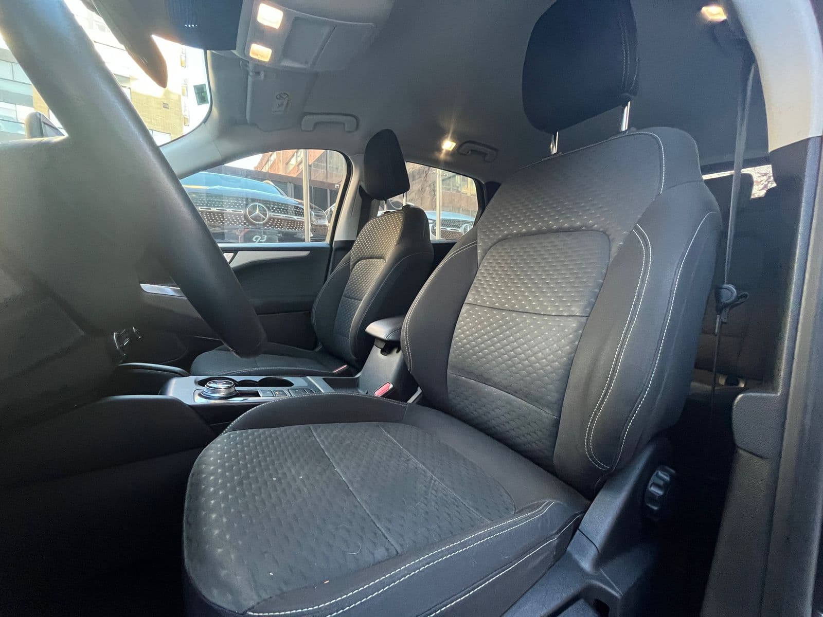 Ford Escape SE Modelo 2021 9