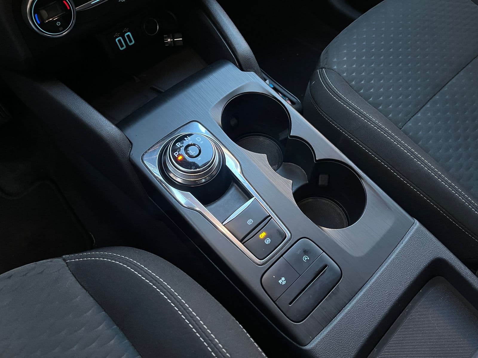Ford Escape SE Modelo 2021 12