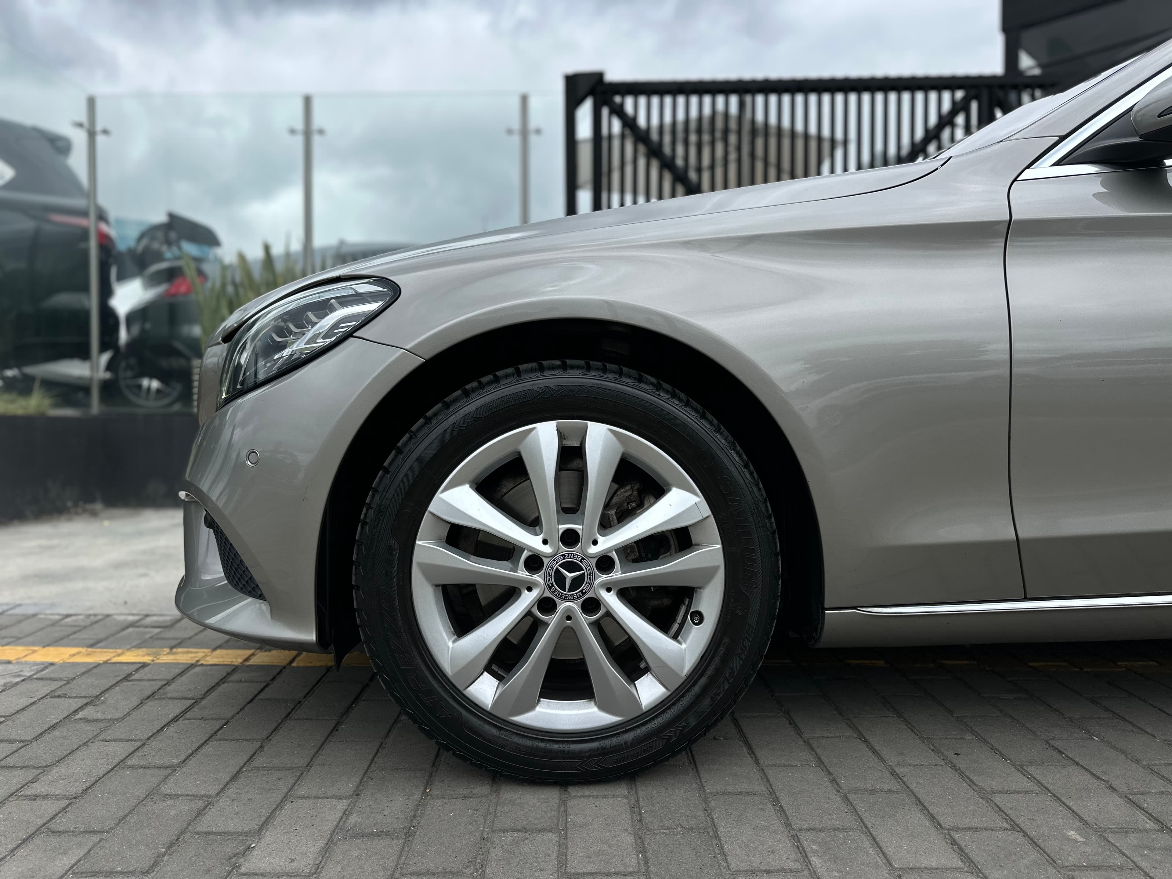 Mercedes Benz C200 Sedan Modelo 2020 25