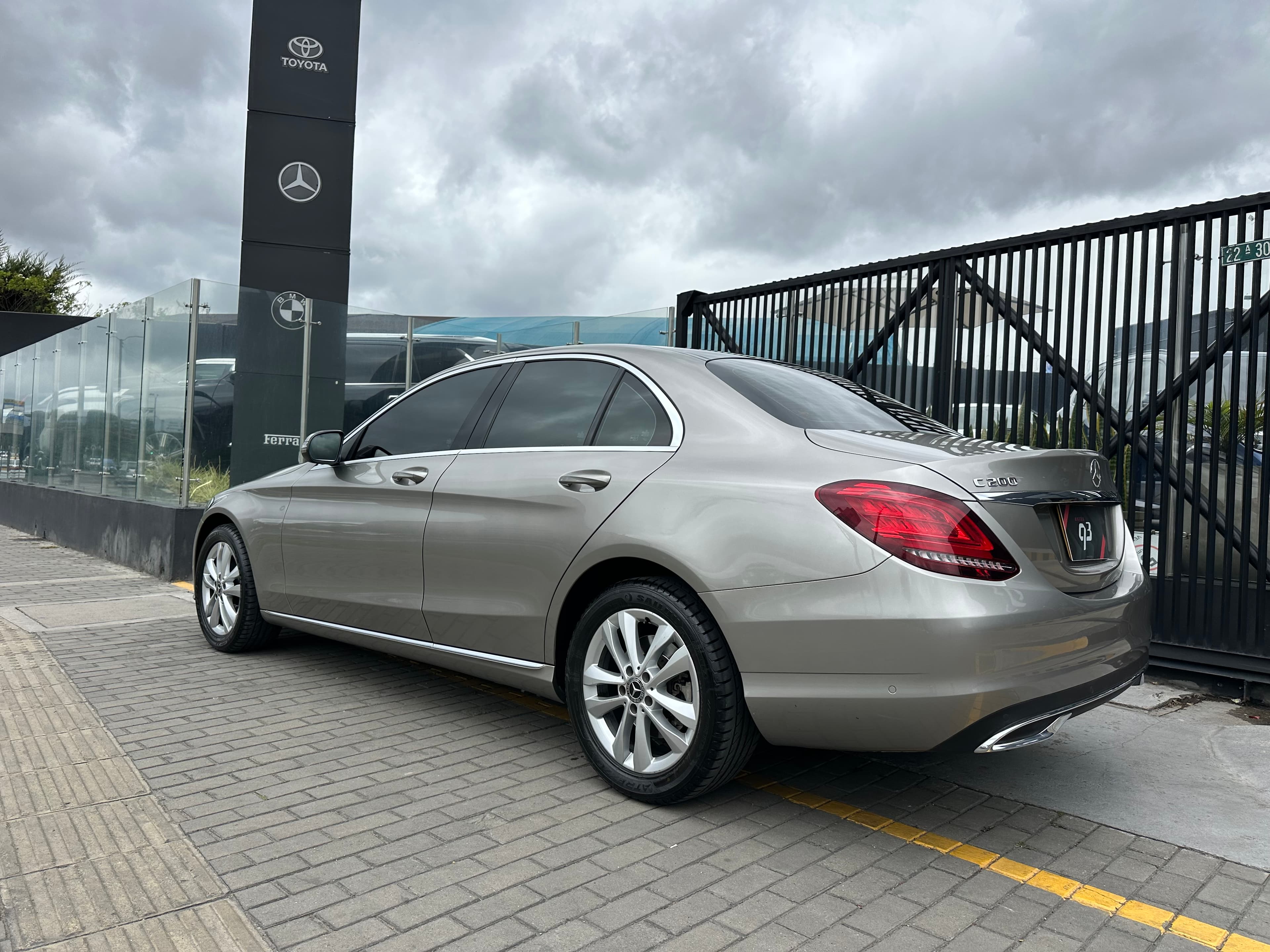 Mercedes Benz C200 Sedan Modelo 2020 5