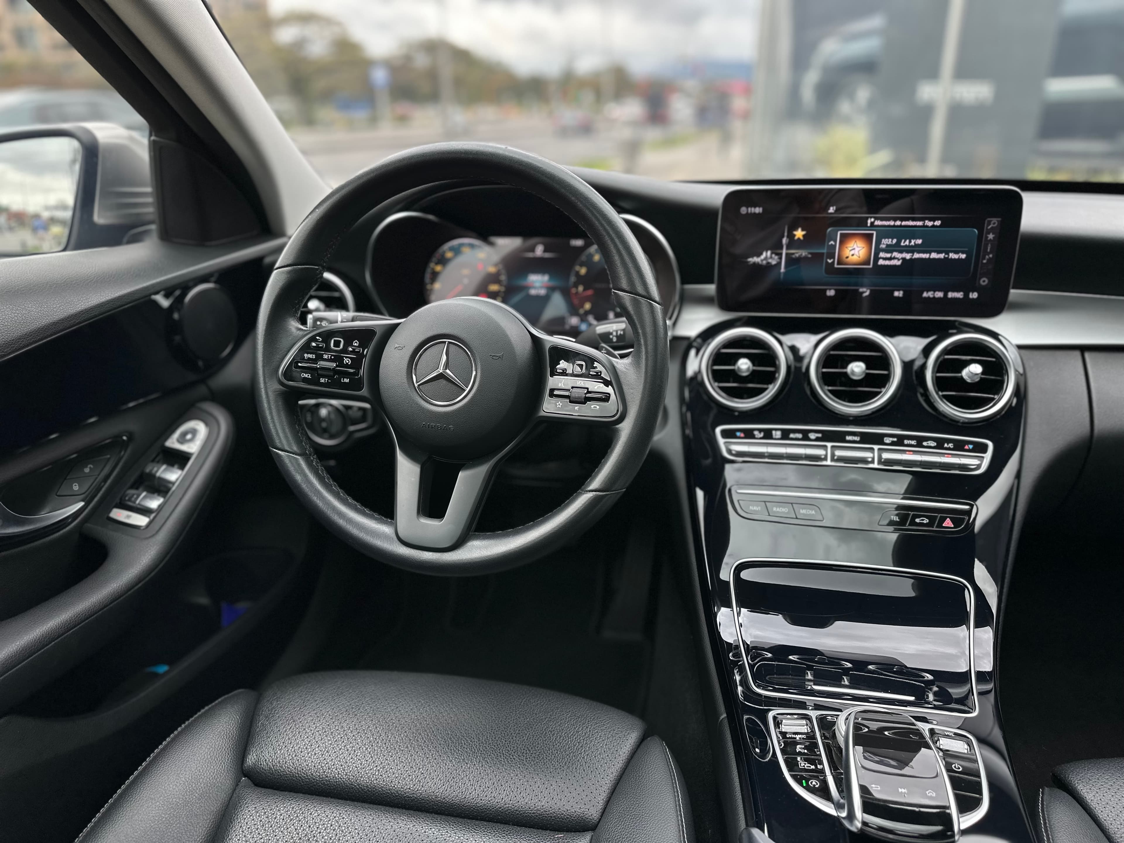 Mercedes Benz C200 Sedan Modelo 2020 11