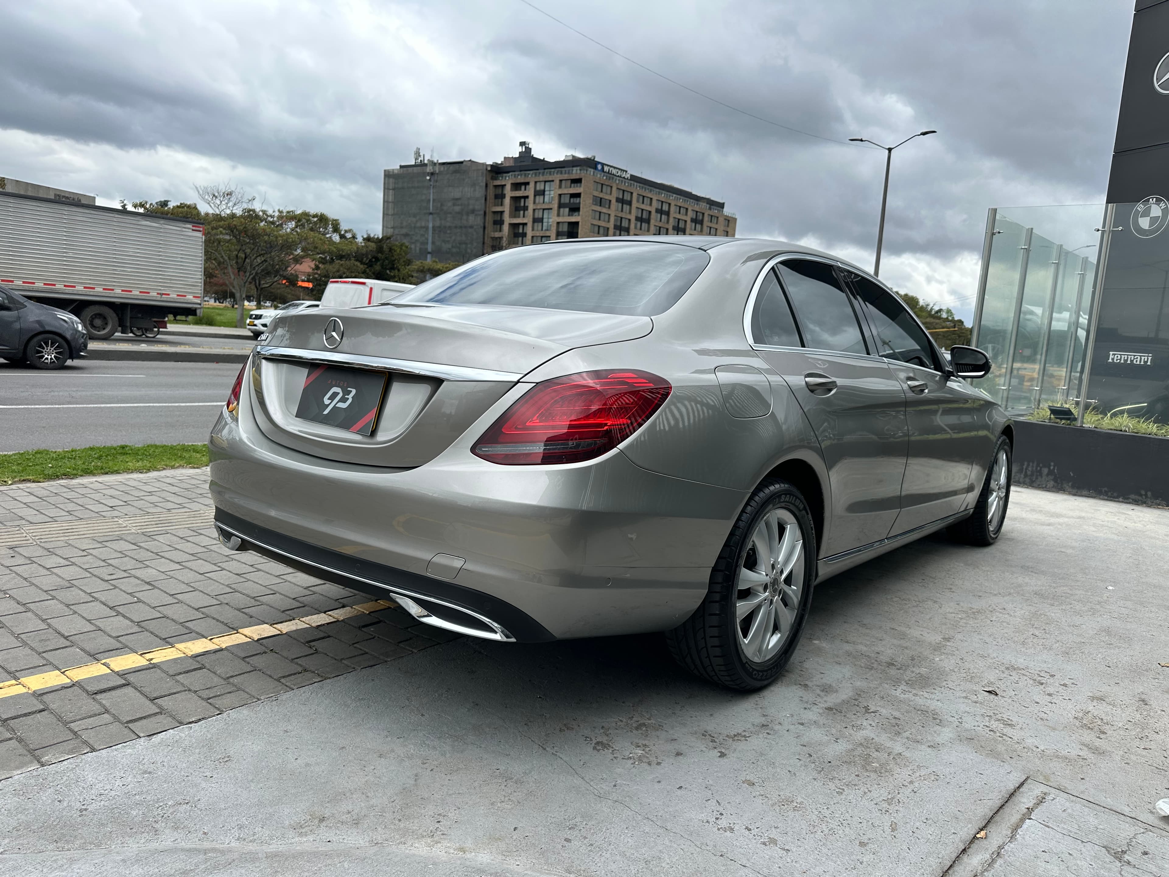 Mercedes Benz C200 Sedan Modelo 2020 3
