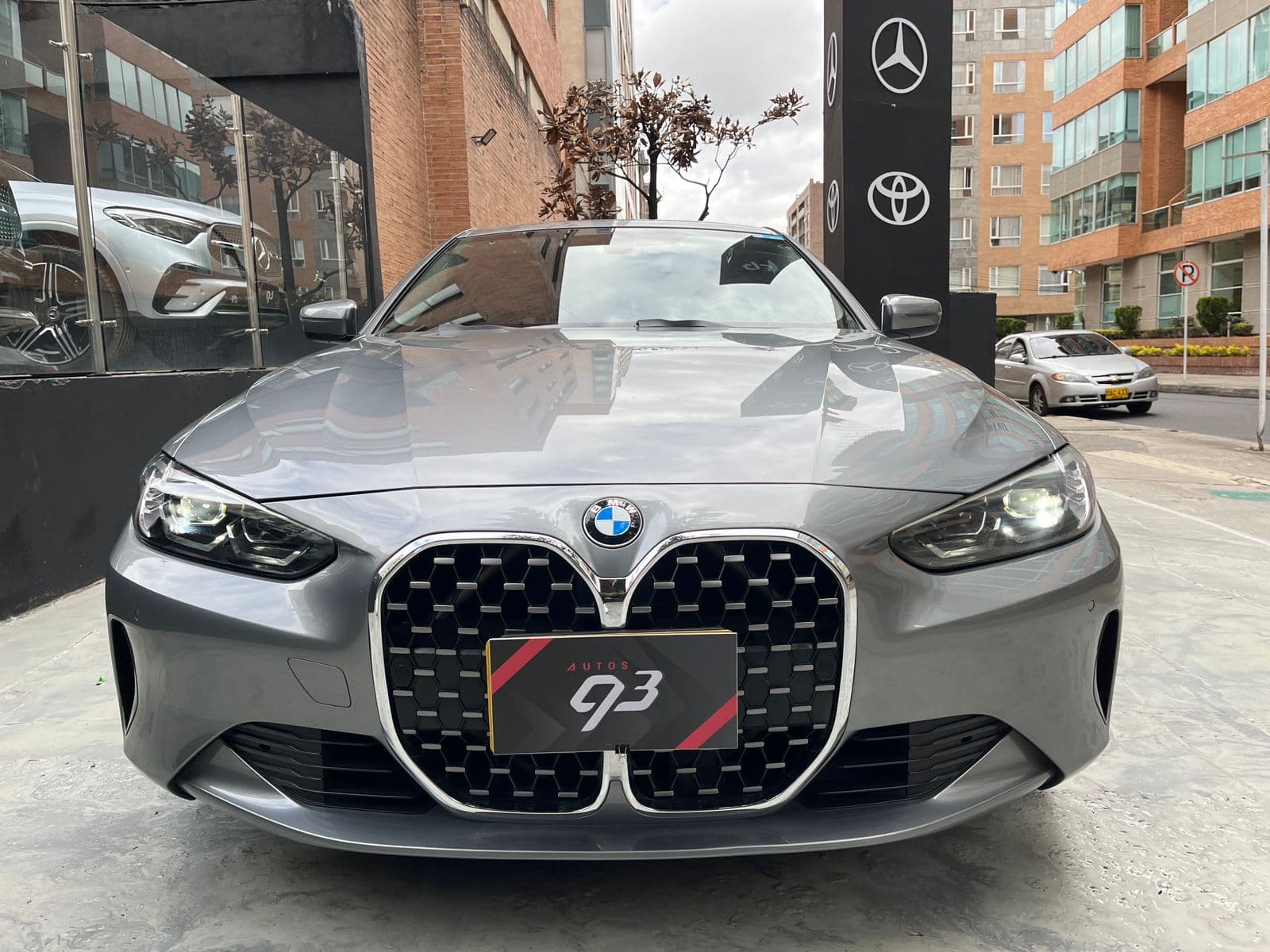 BMW 430I COUPE Modelo 2023 2