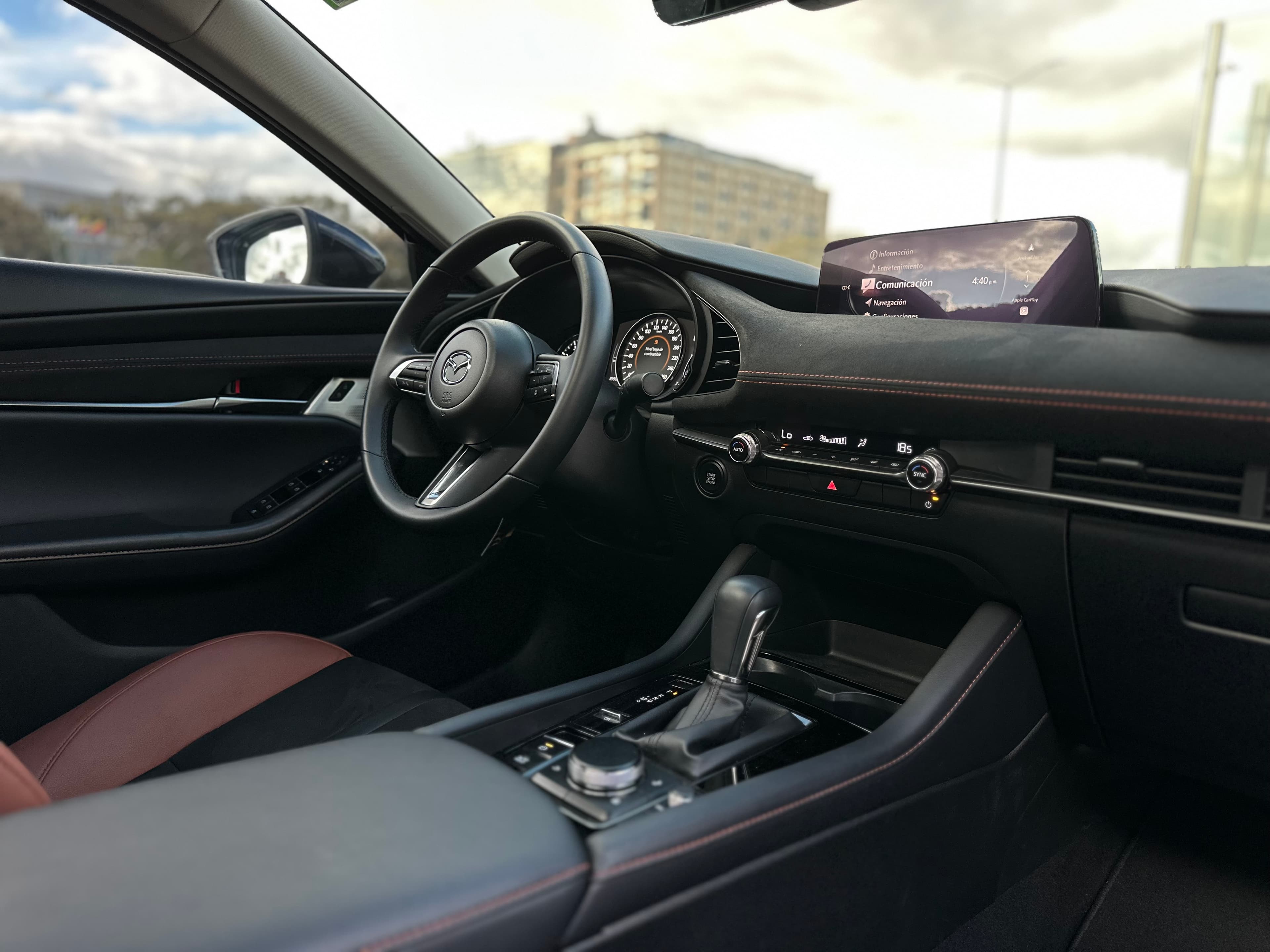 Mazda 3 Grand Touring LX Carbón Edition Modelo 2026 23