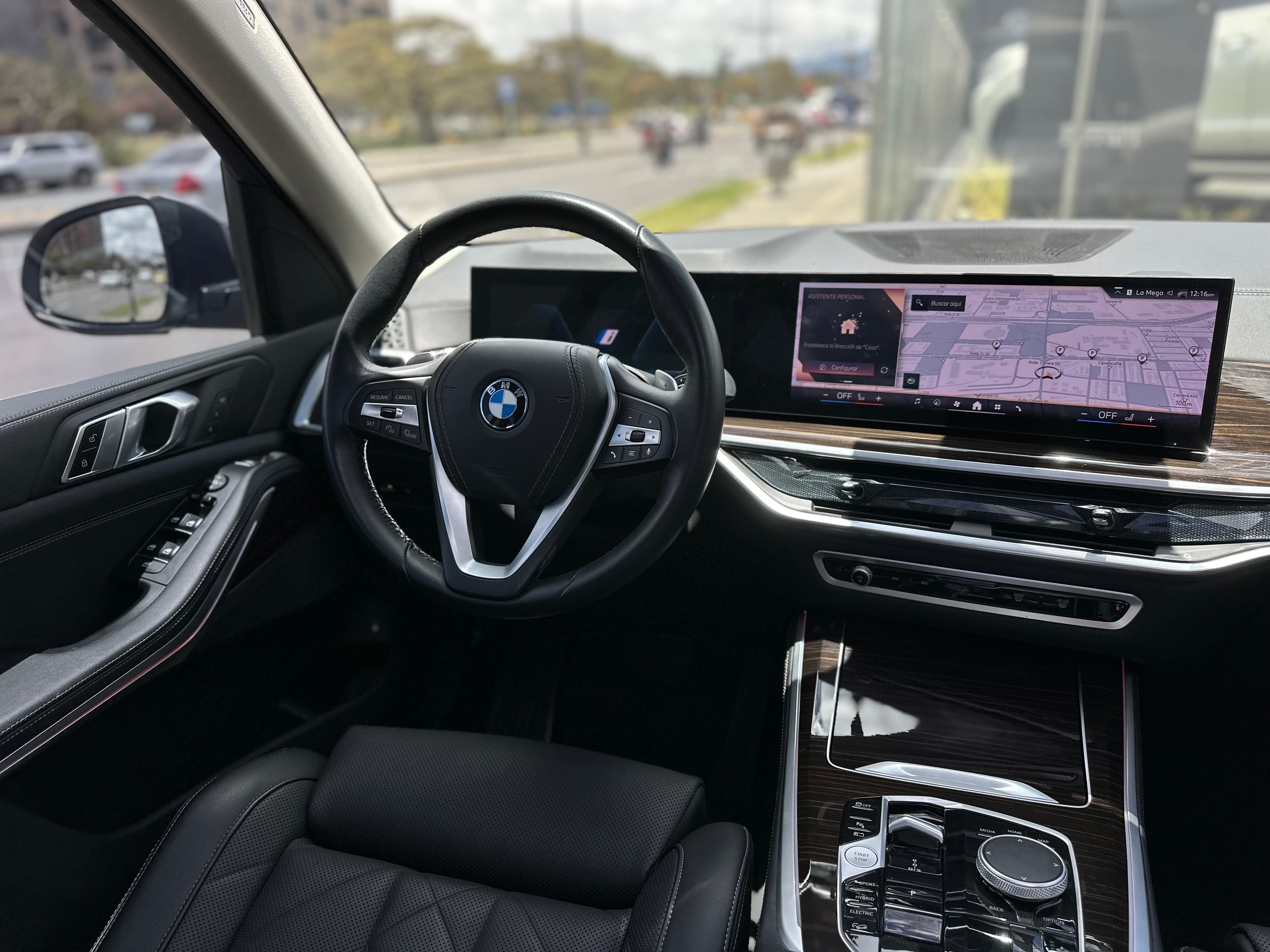 BMW X5 xDrive50e Modelo 2024 13