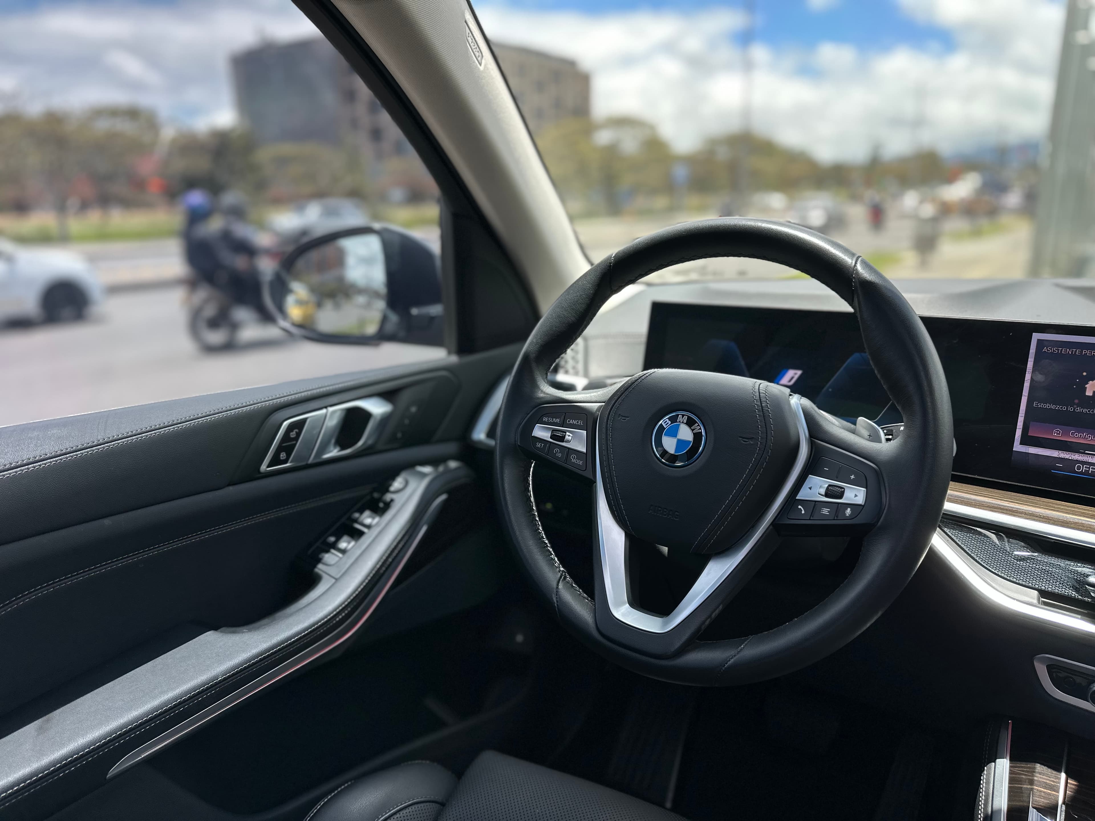 BMW X5 xDrive50e Modelo 2024 14