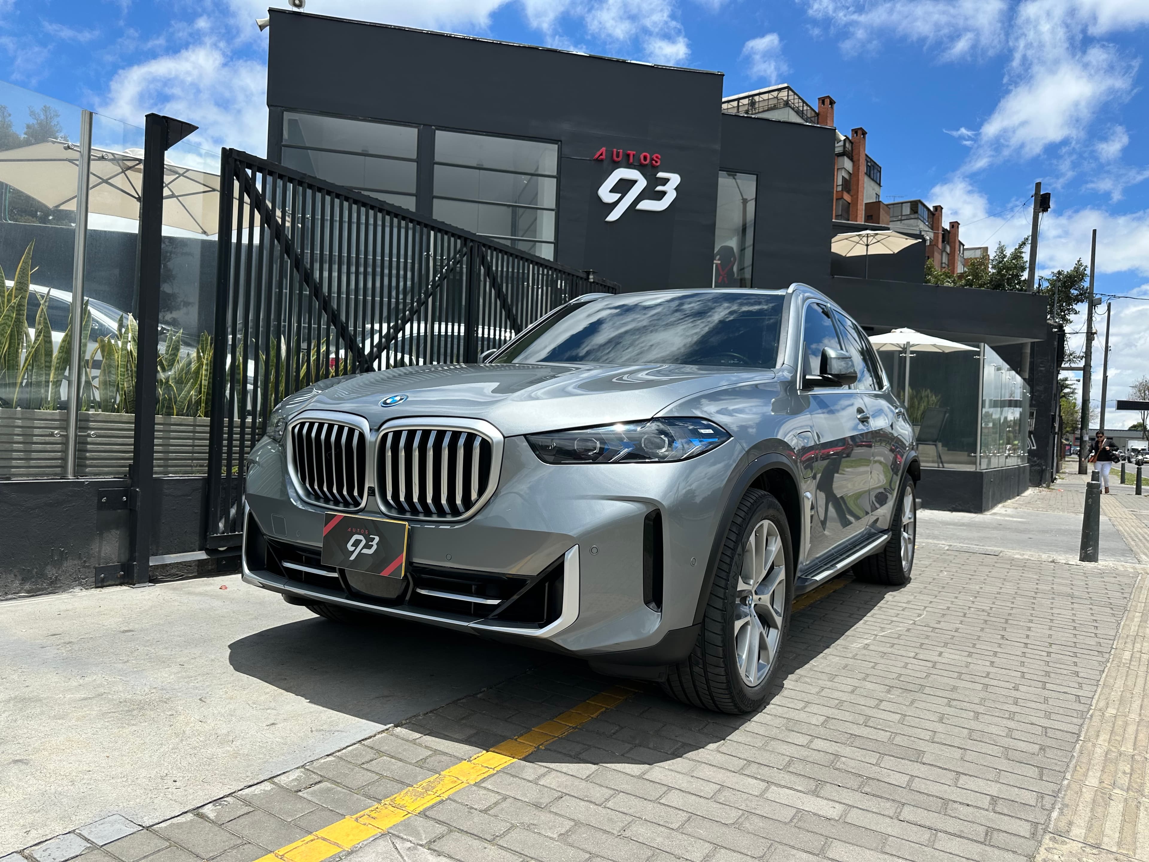 BMW X5 xDrive50e Modelo 2024 1