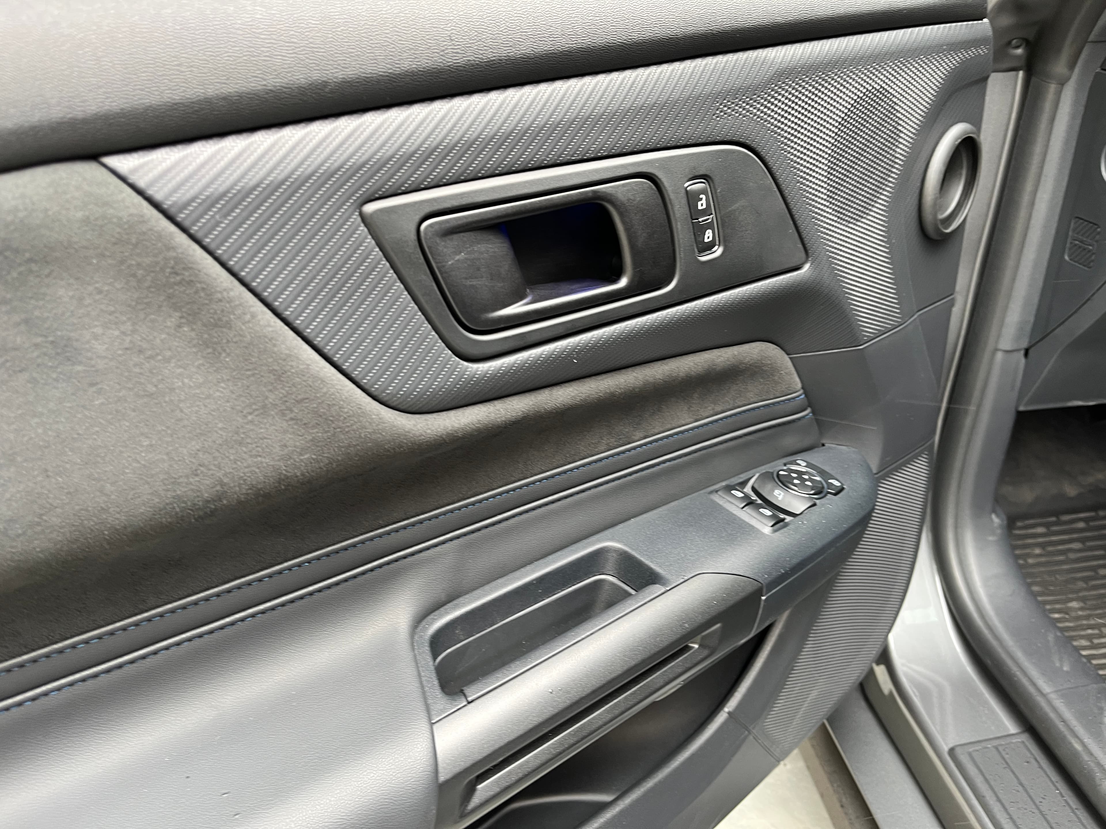 Ford Mustang DARK HORSE Modelo 2025 10