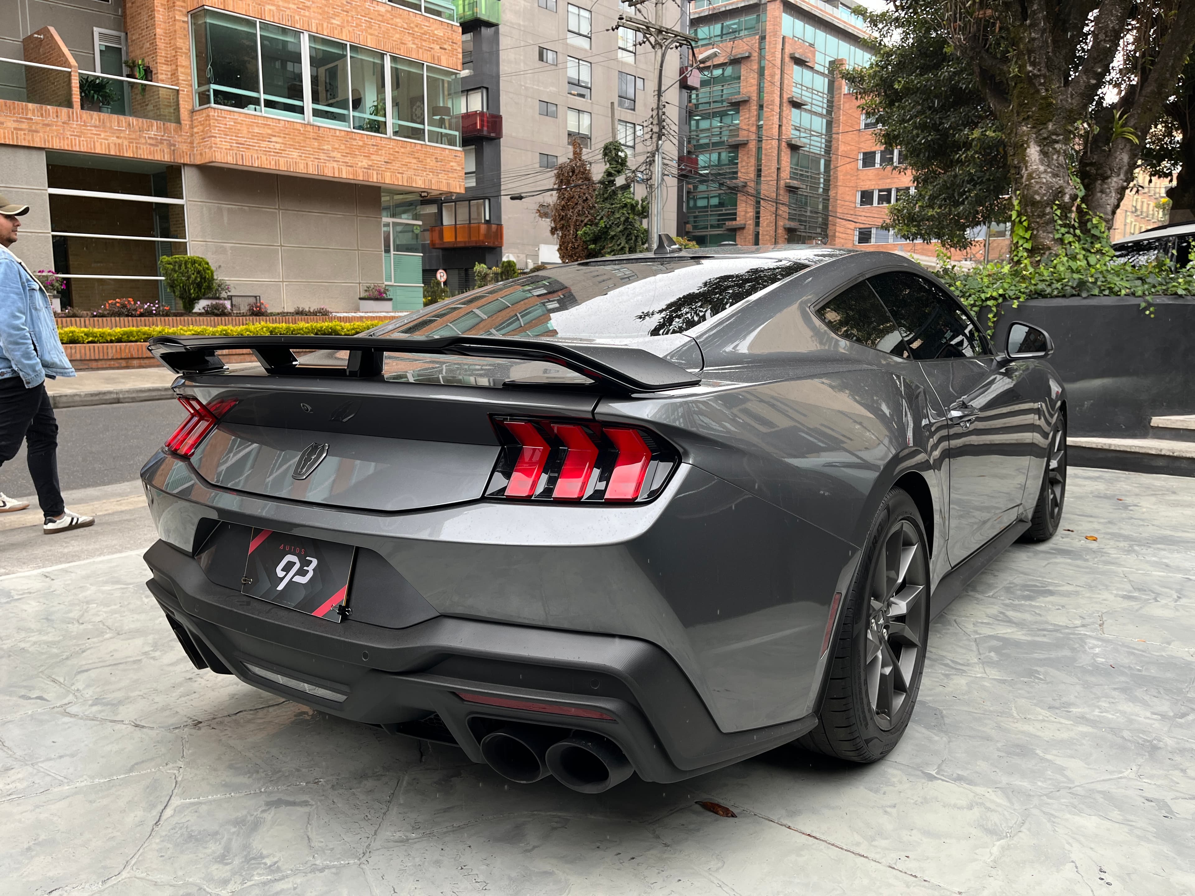 Ford Mustang DARK HORSE Modelo 2025 4