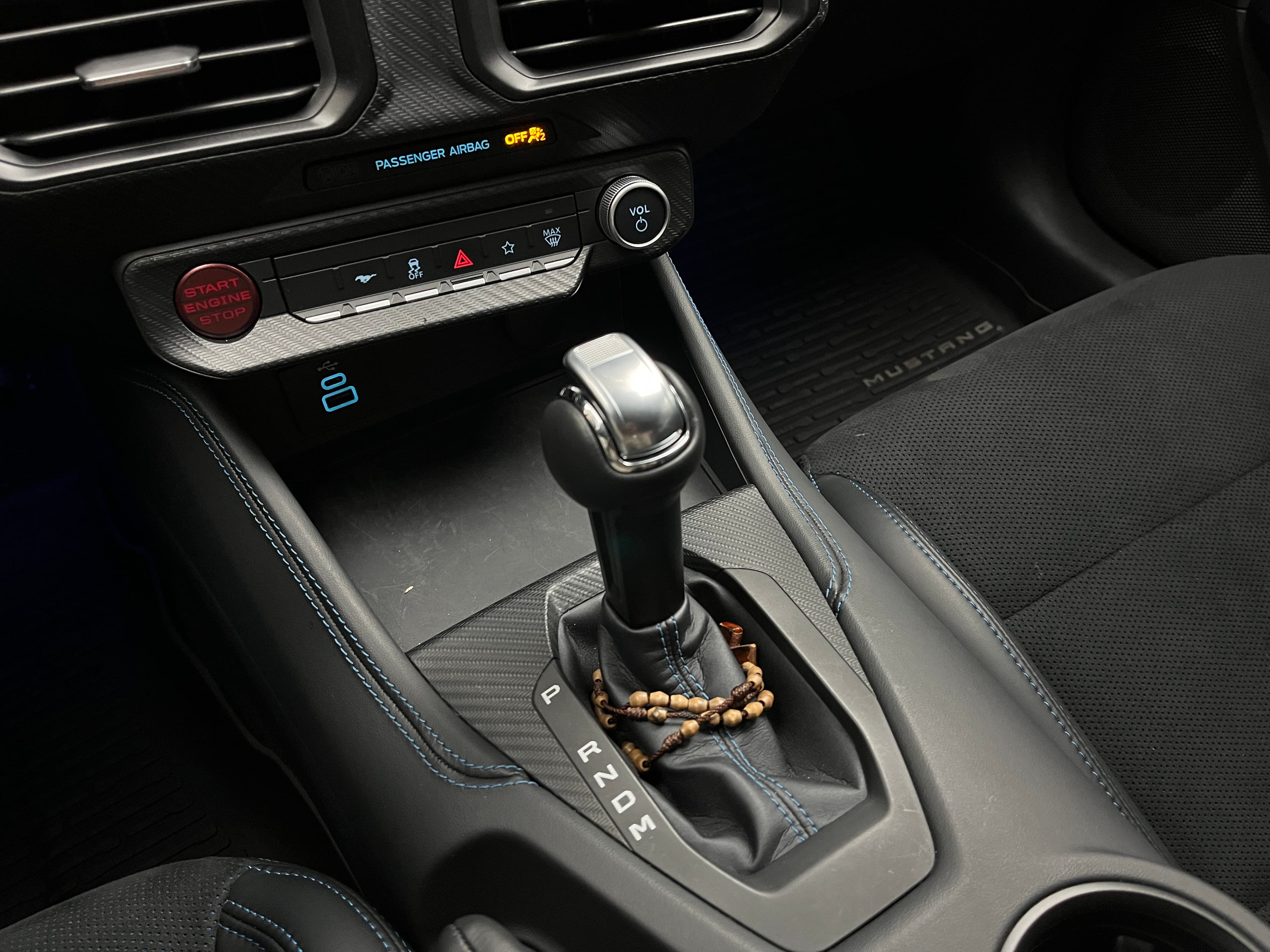 Ford Mustang DARK HORSE Modelo 2025 14