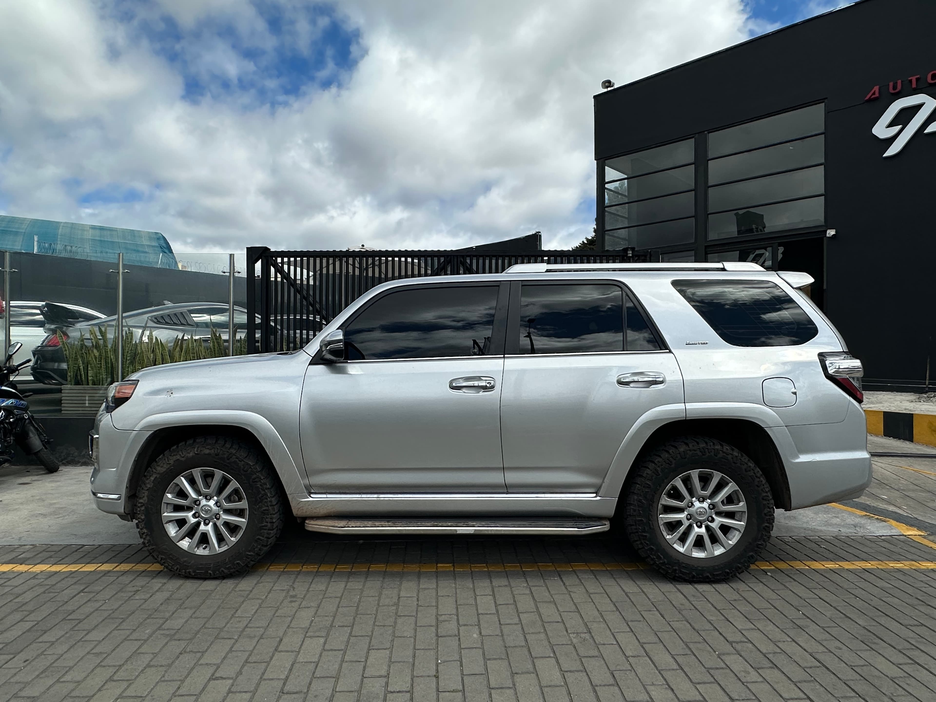 Toyota 4 Runner Limited Modelo 2018 7