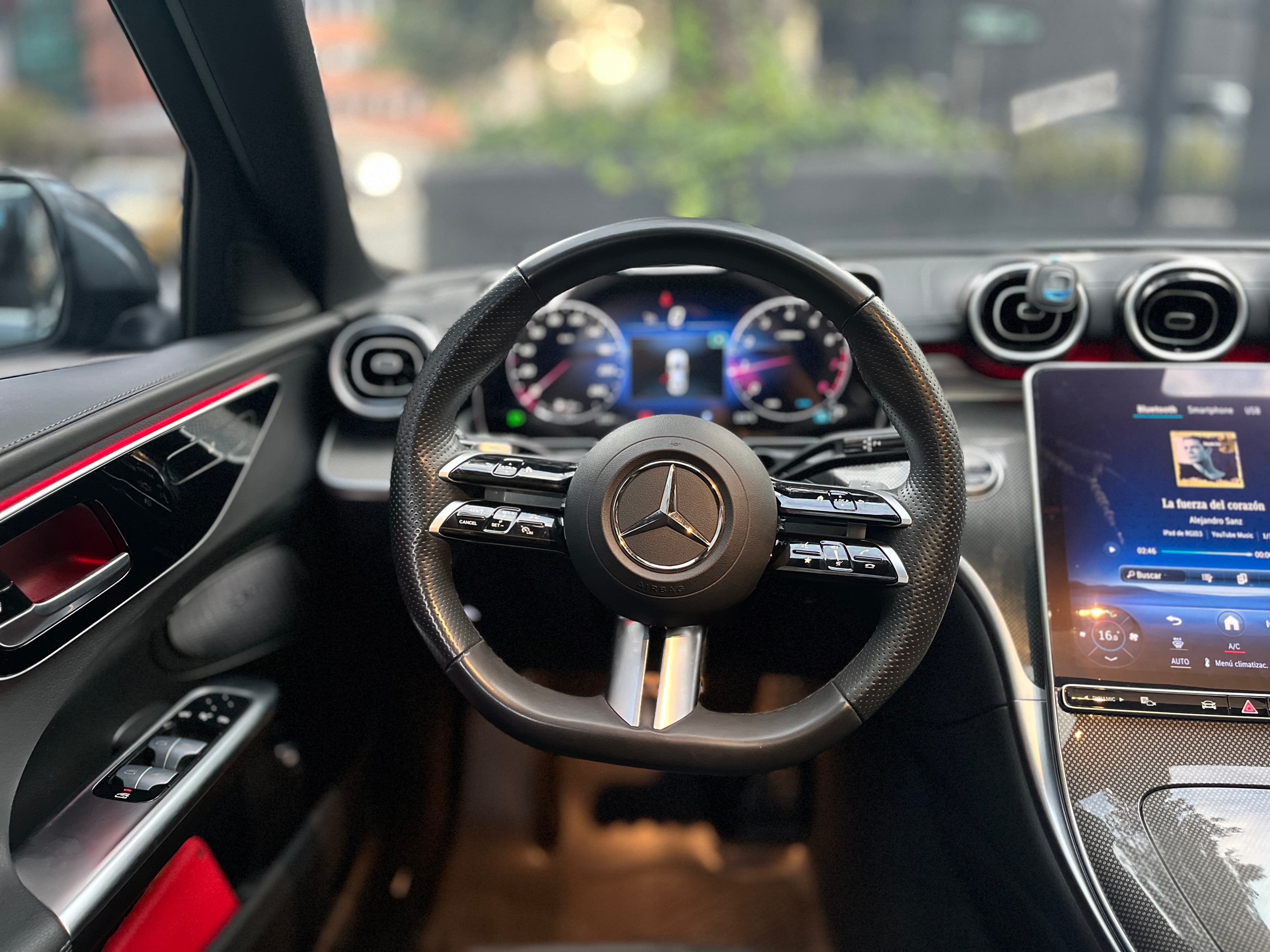 Mercedes Benz C200 Modelo 2025 16