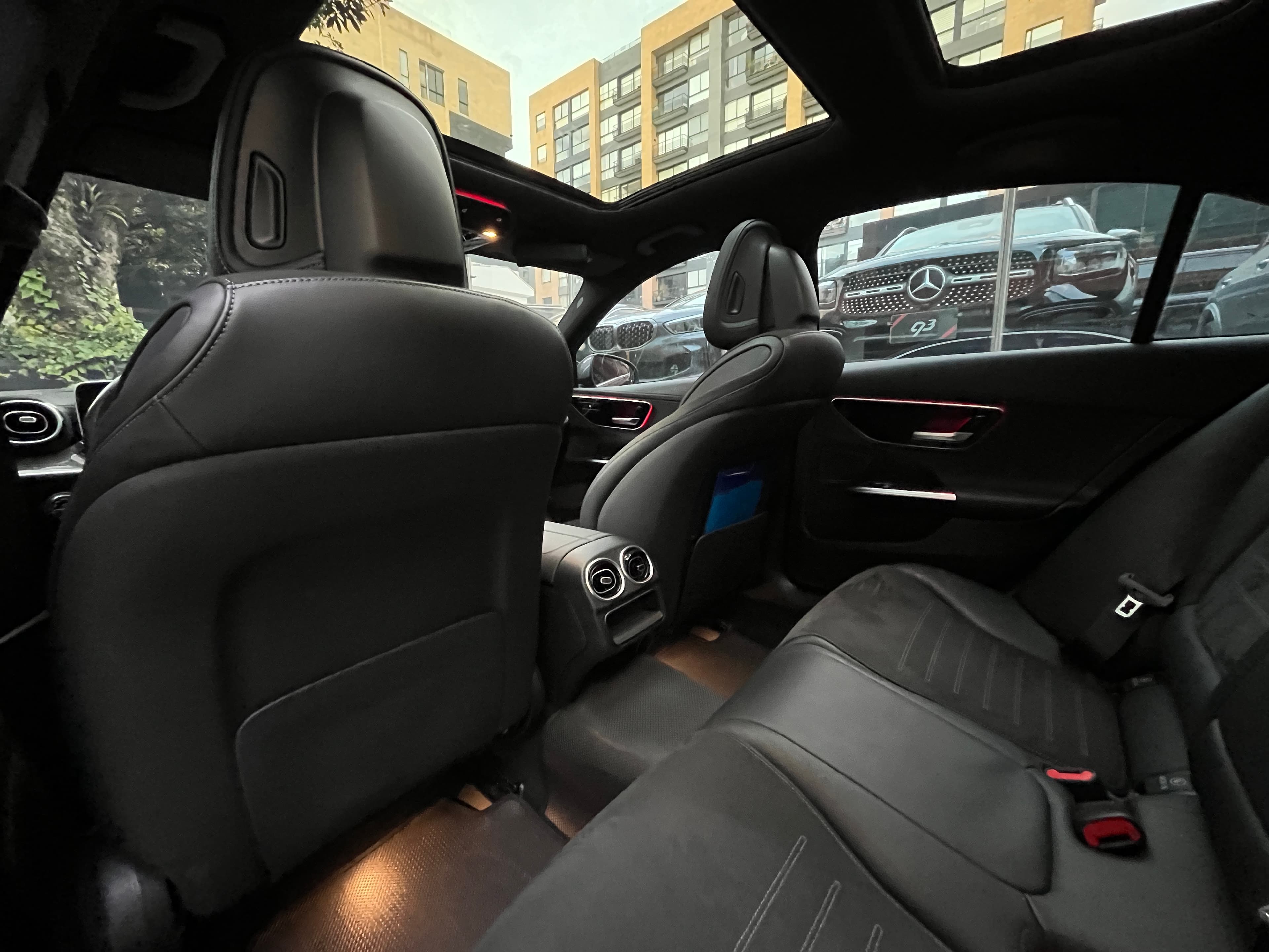 Mercedes Benz C200 Modelo 2025 17