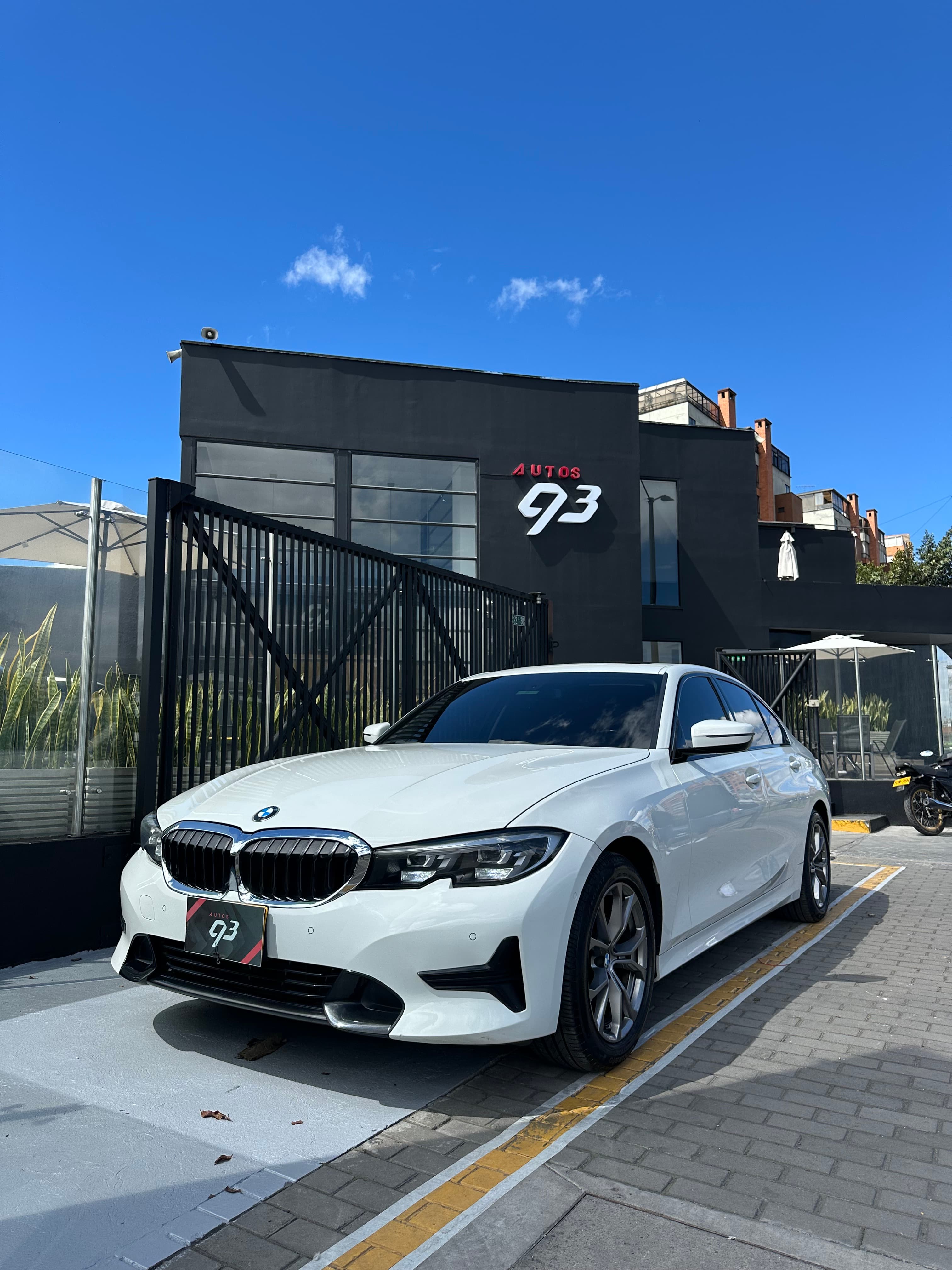 BMW 320I Sedan Modelo 2020 26
