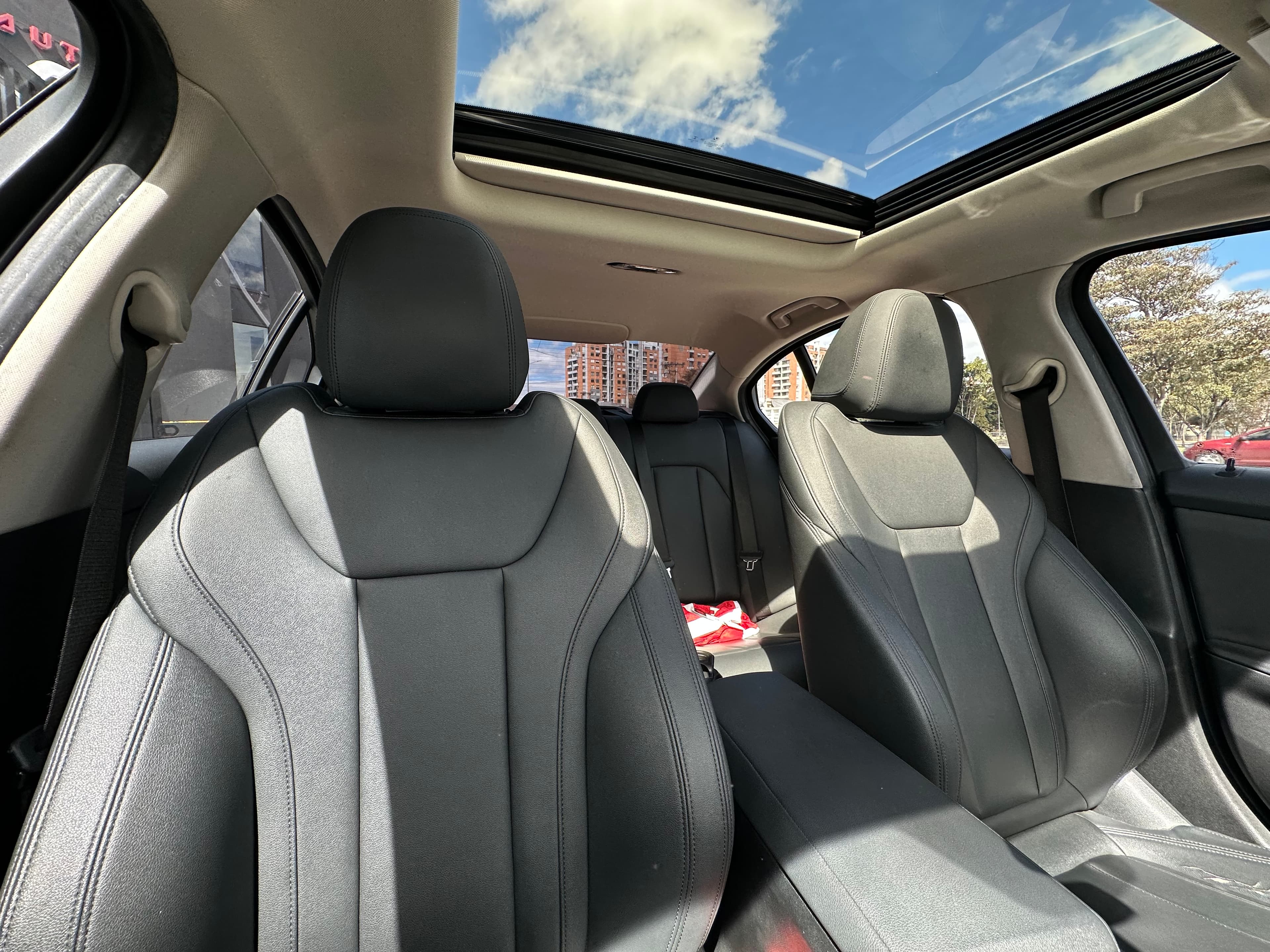 BMW 320I Sedan Modelo 2020 23