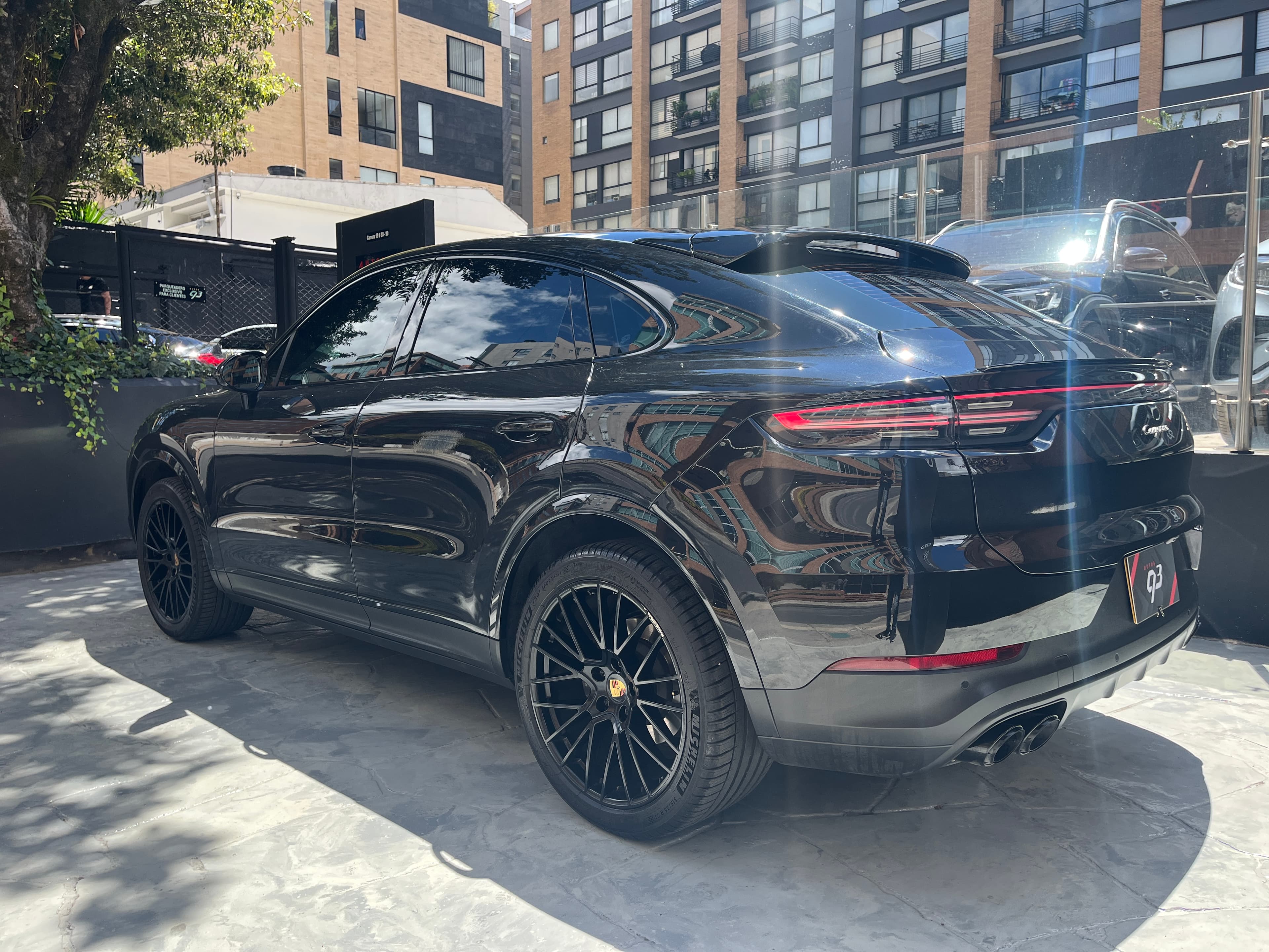 Porsche Cayenne Platinum Edition Modelo 2023 6