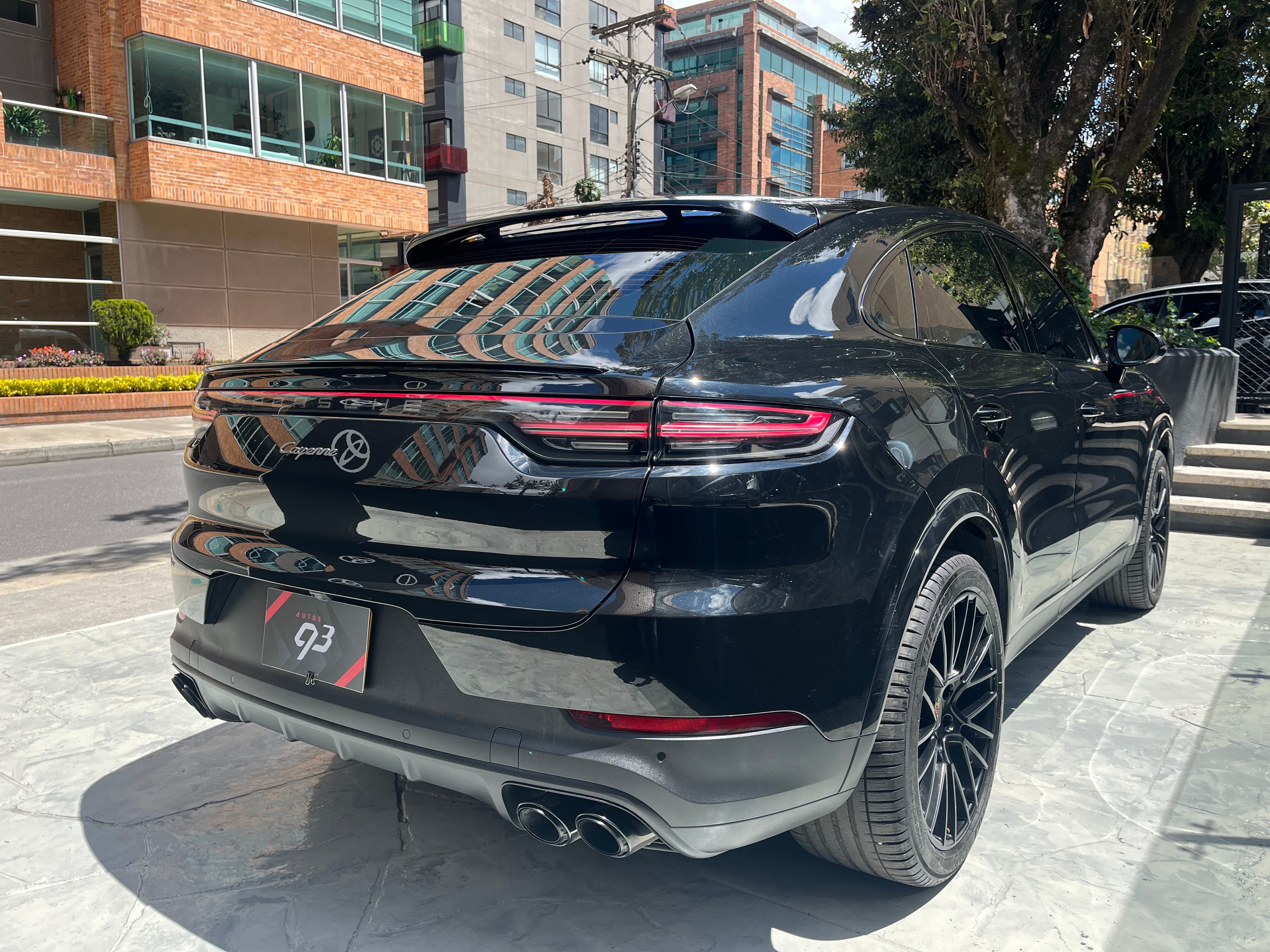 Porsche Cayenne Platinum Edition Modelo 2023 4