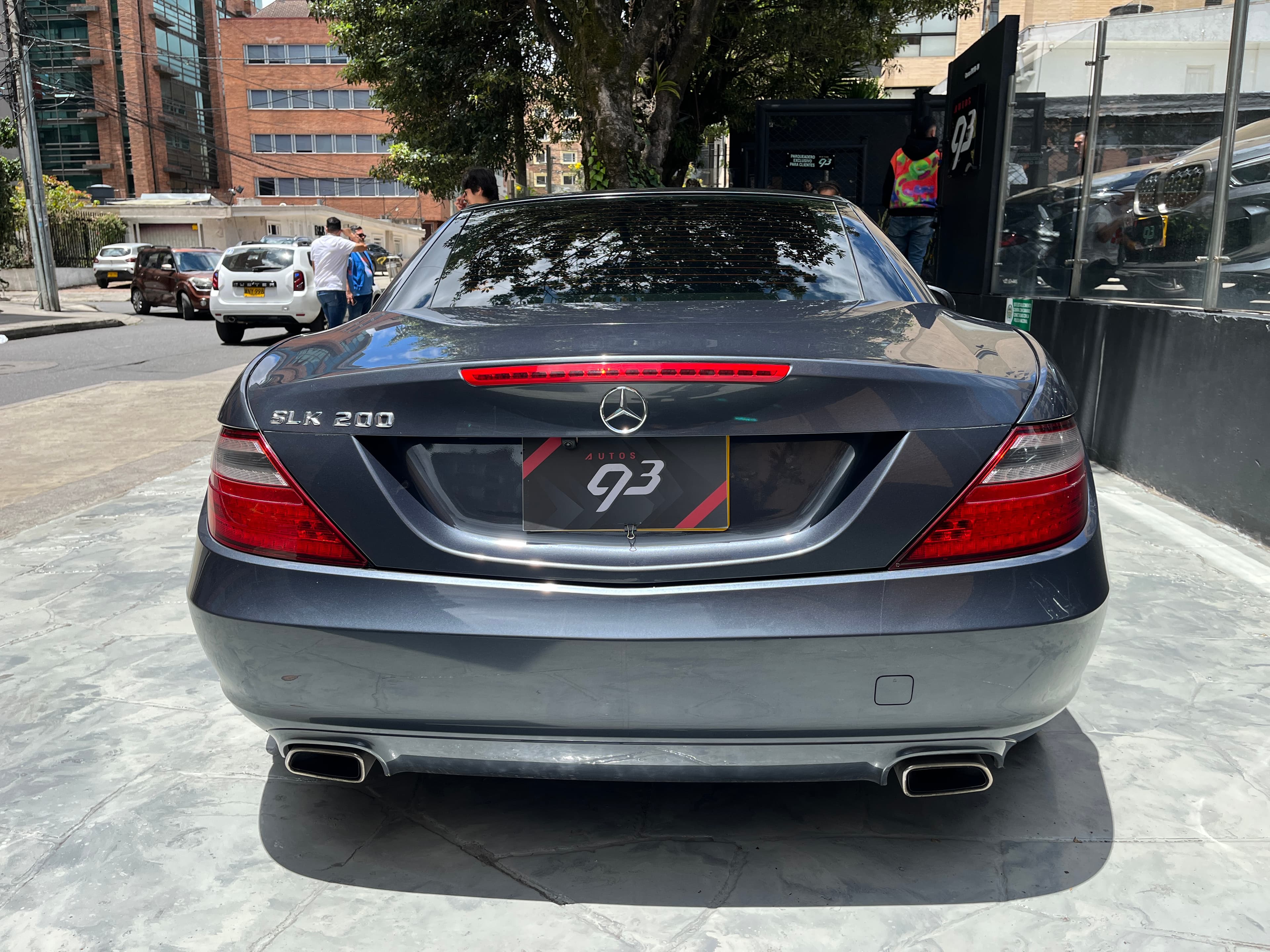 Mercedes Benz SLK200 CONVERTIBLE Modelo 2015 5