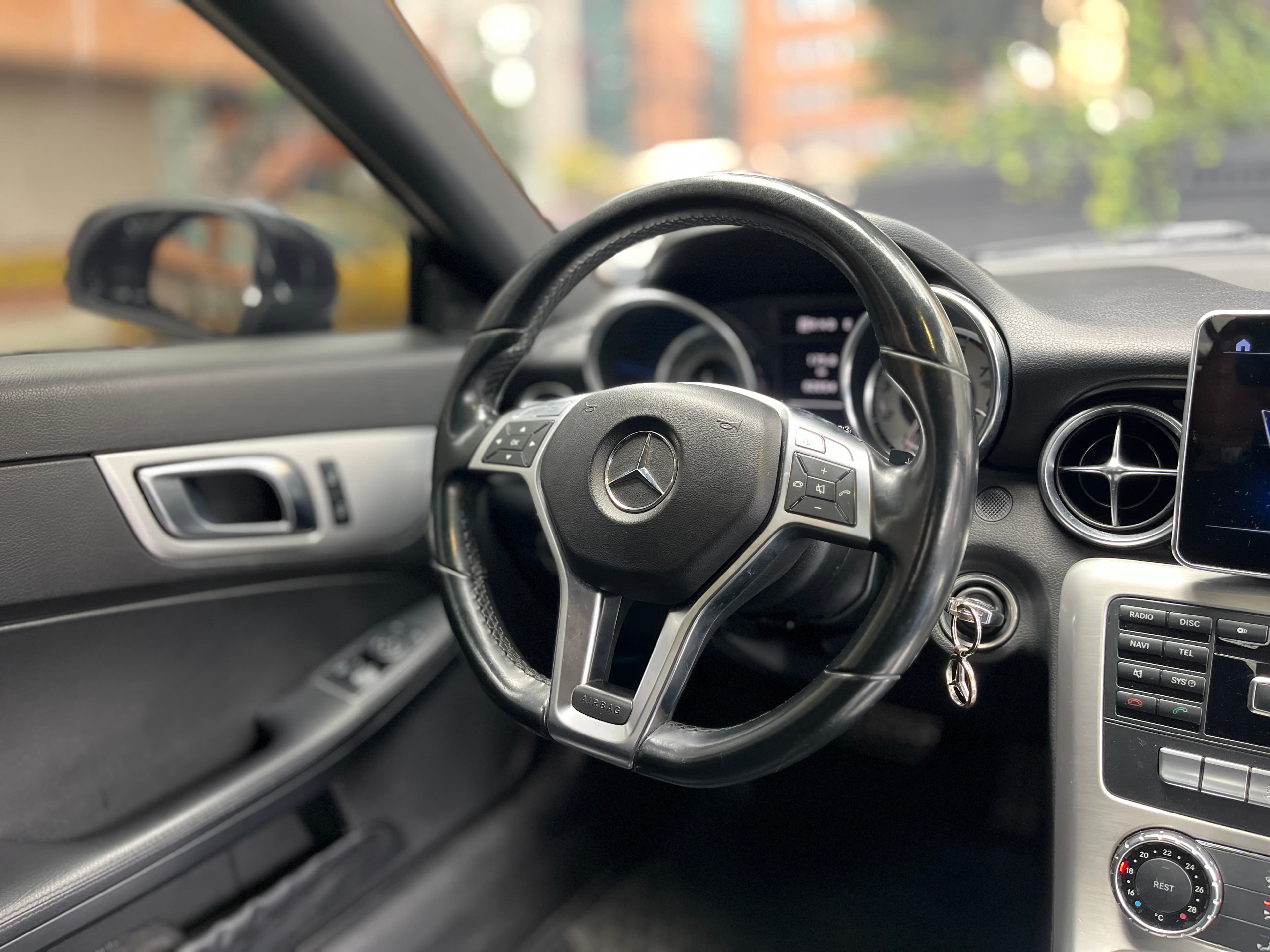 Mercedes Benz SLK200 CONVERTIBLE Modelo 2015 14