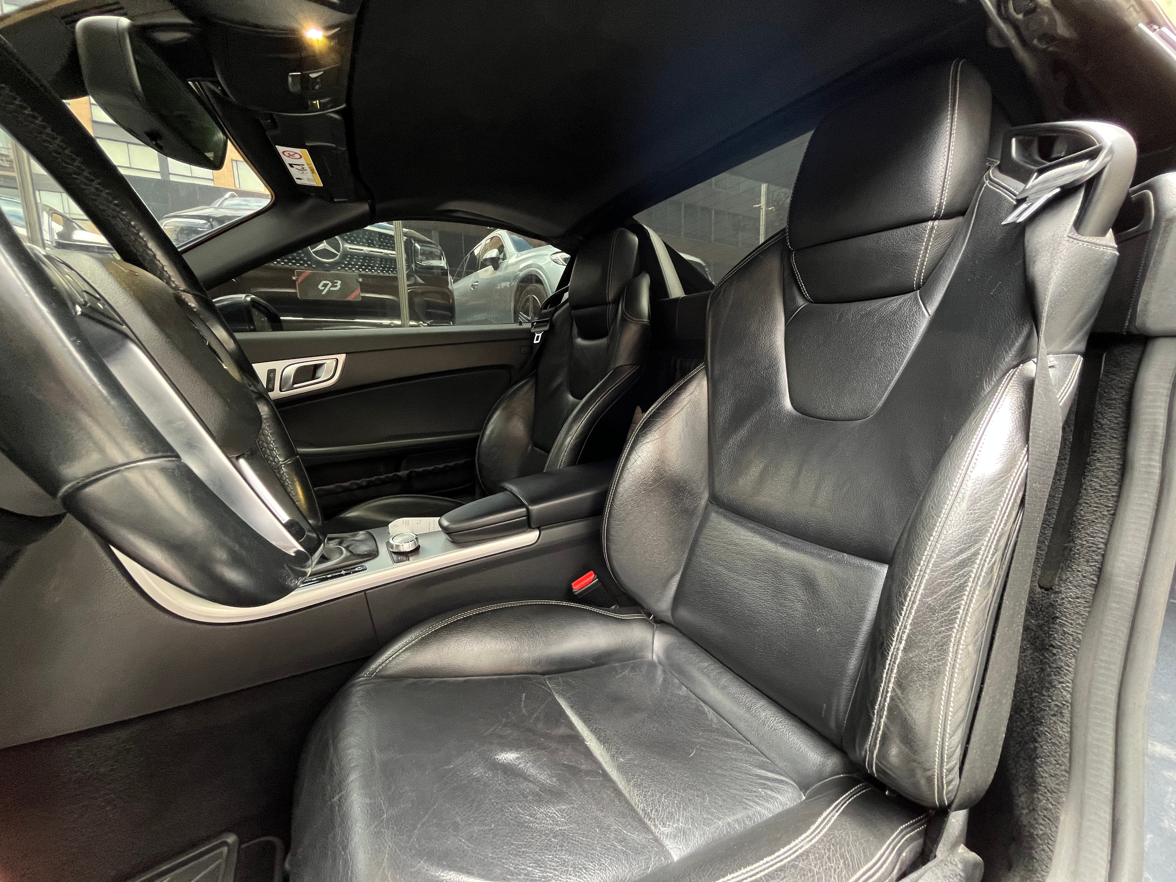 Mercedes Benz SLK200 CONVERTIBLE Modelo 2015 9