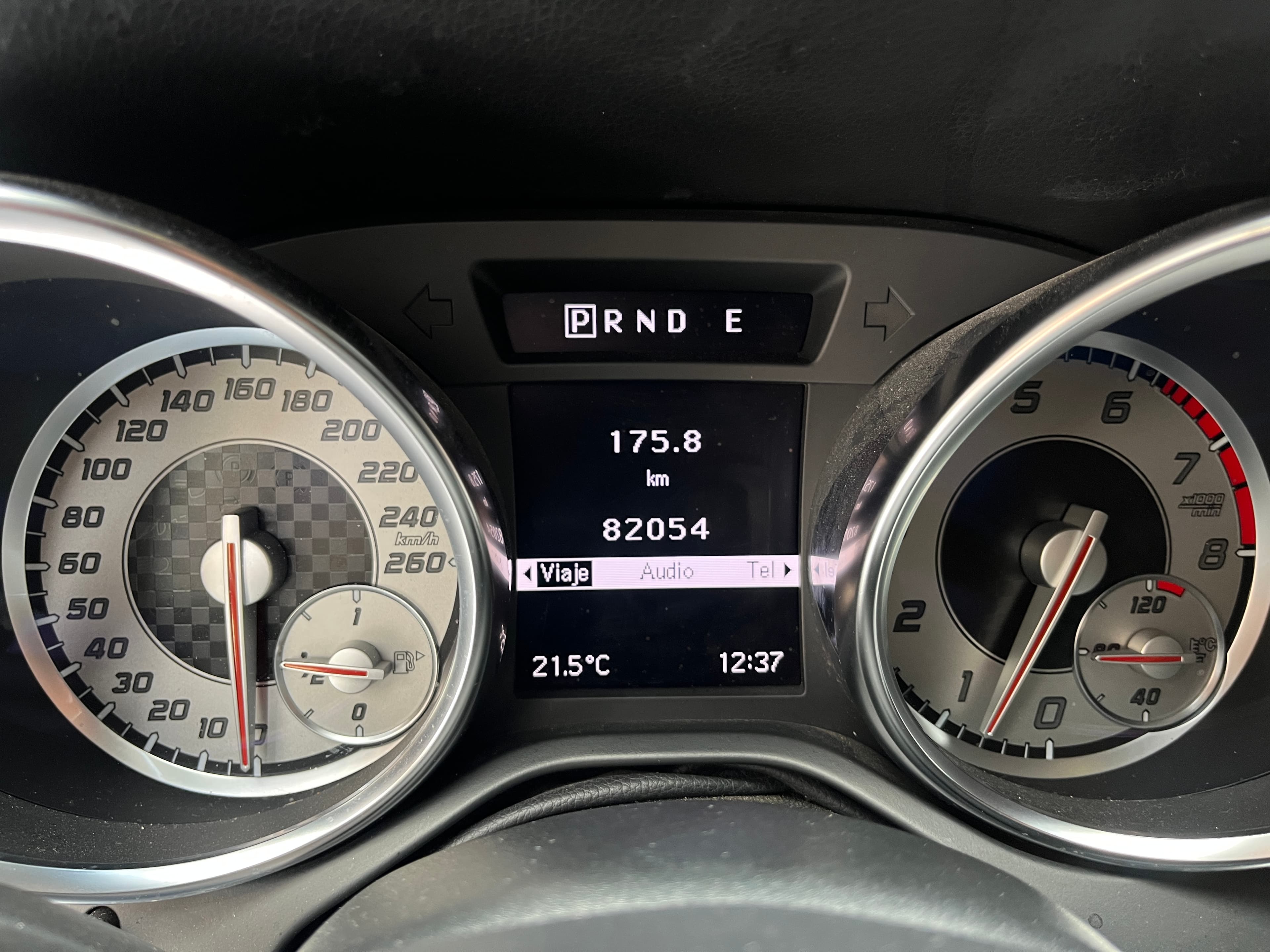 Mercedes Benz SLK200 CONVERTIBLE Modelo 2015 13