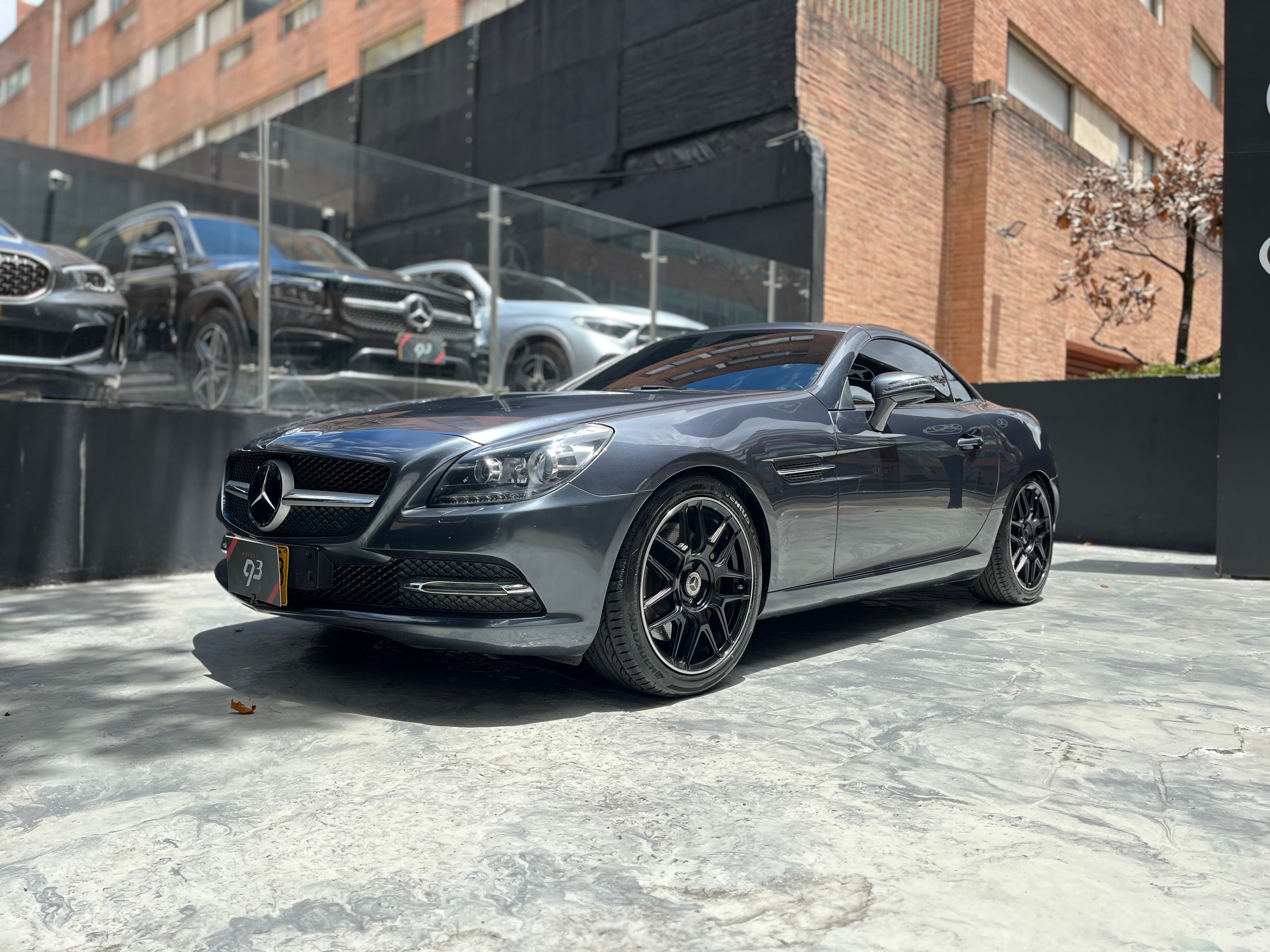 Mercedes Benz SLK200 CONVERTIBLE Modelo 2015 1