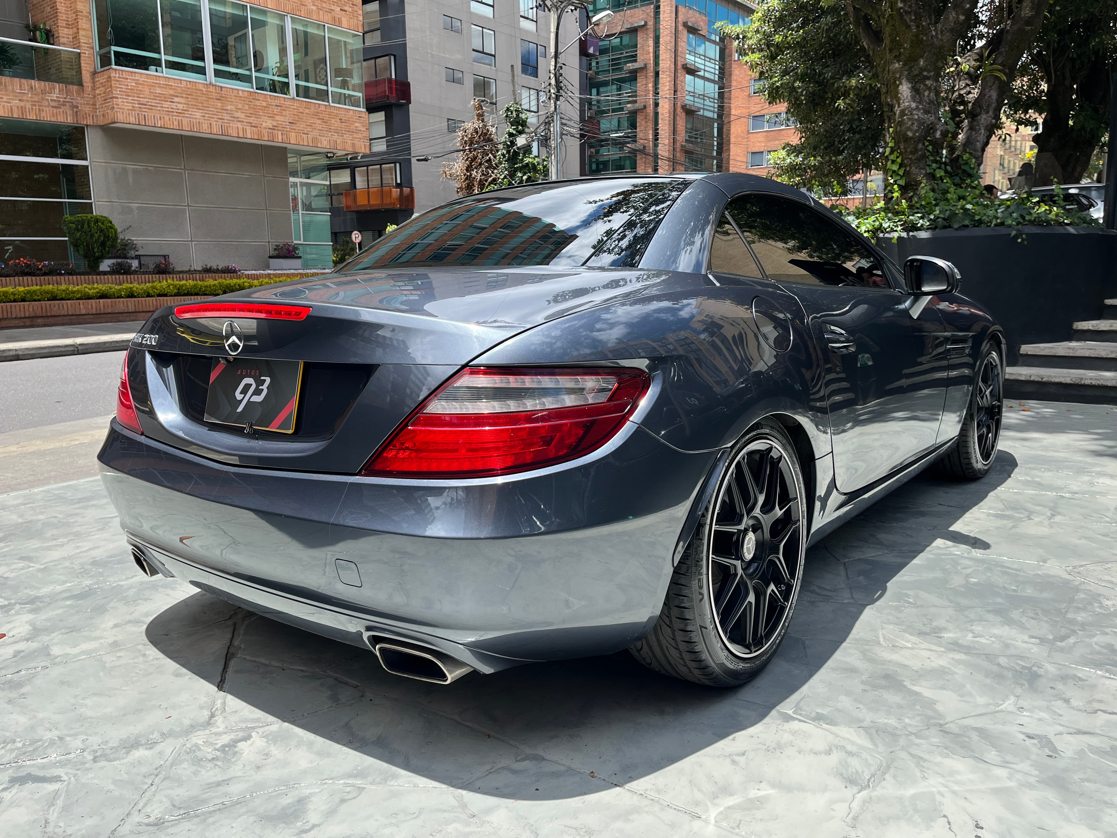 Mercedes Benz SLK200 CONVERTIBLE Modelo 2015 4