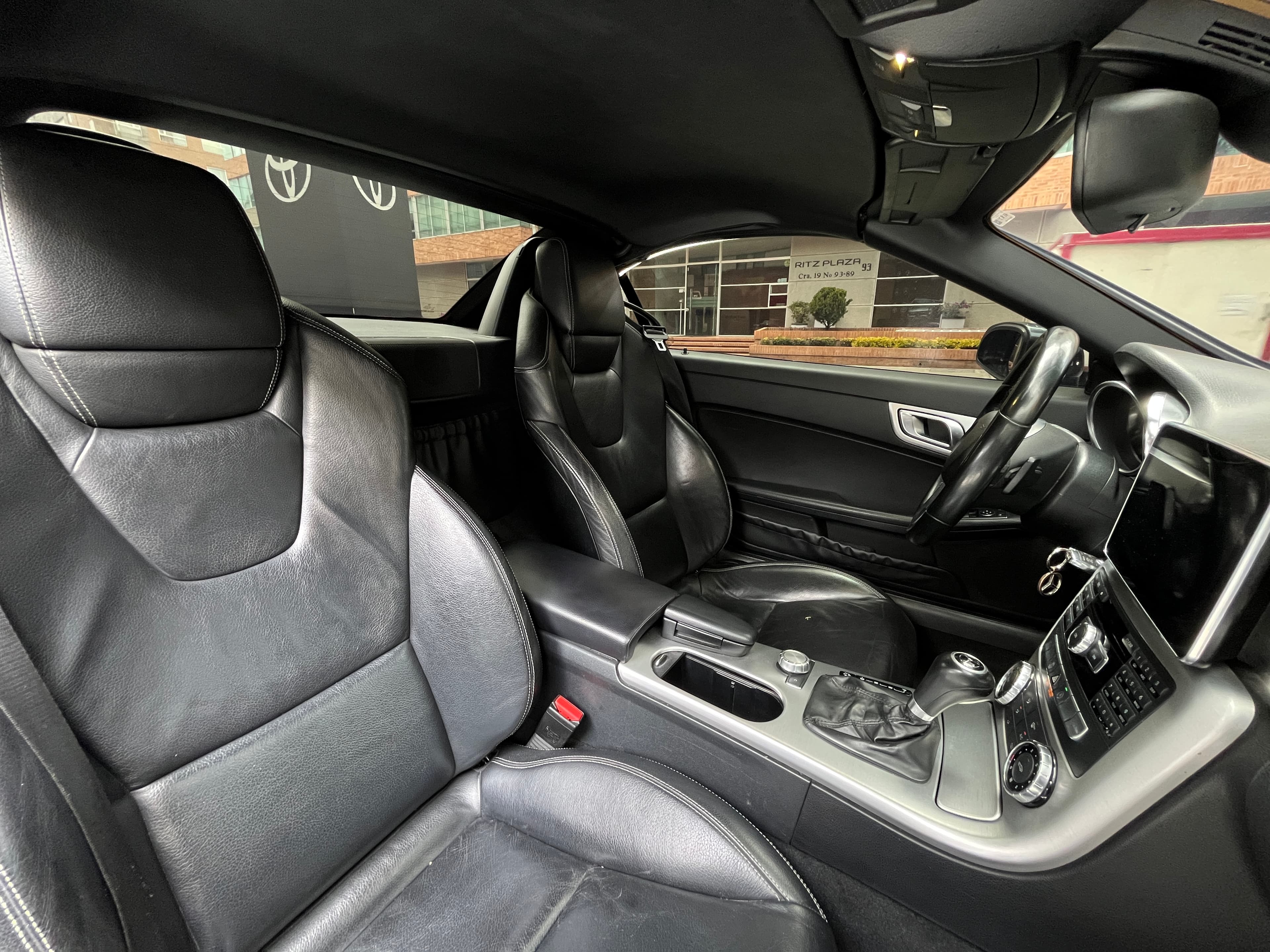 Mercedes Benz SLK200 CONVERTIBLE Modelo 2015 16