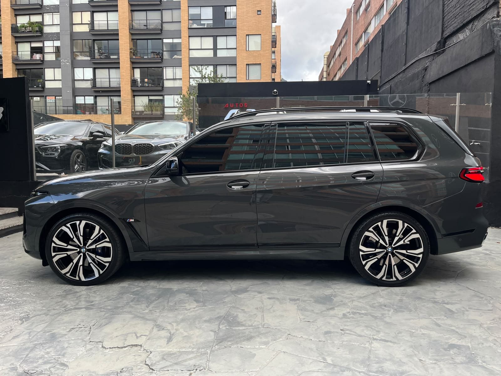 BMW X7 M60I Modelo 2023 7