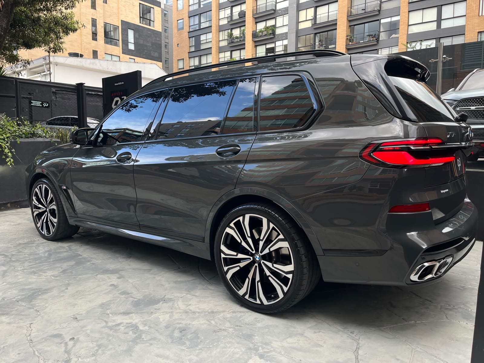 BMW X7 M60I Modelo 2023 6