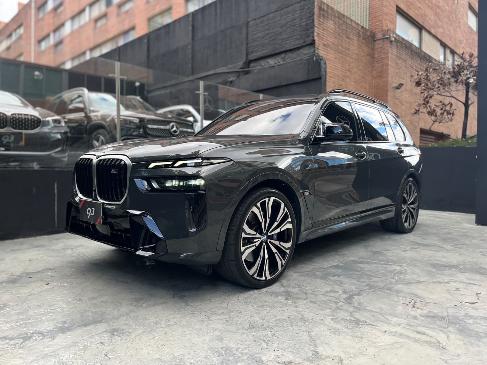 BMW X7 M60I Modelo 2023 1